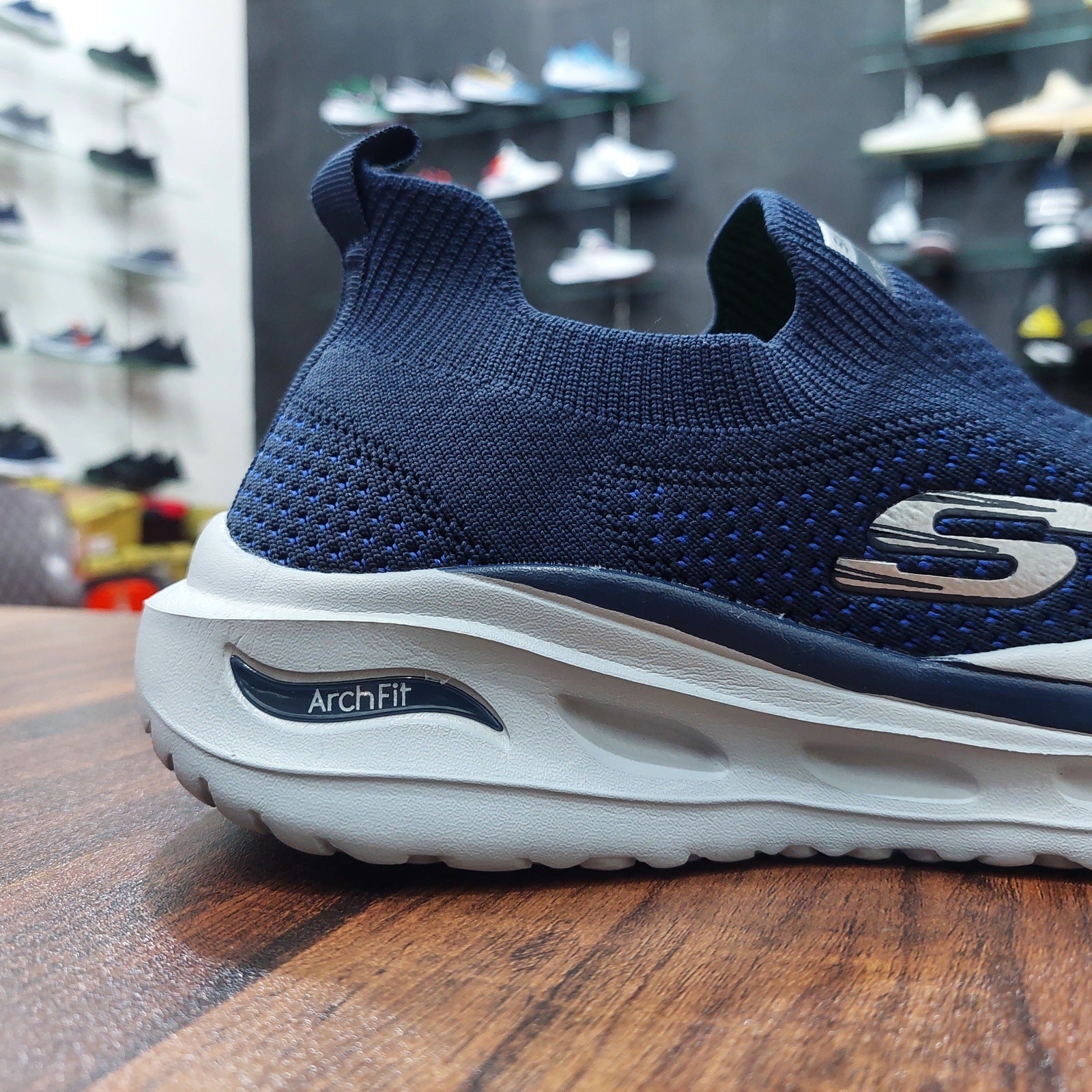 Sketcher New Influence Archfit Navy