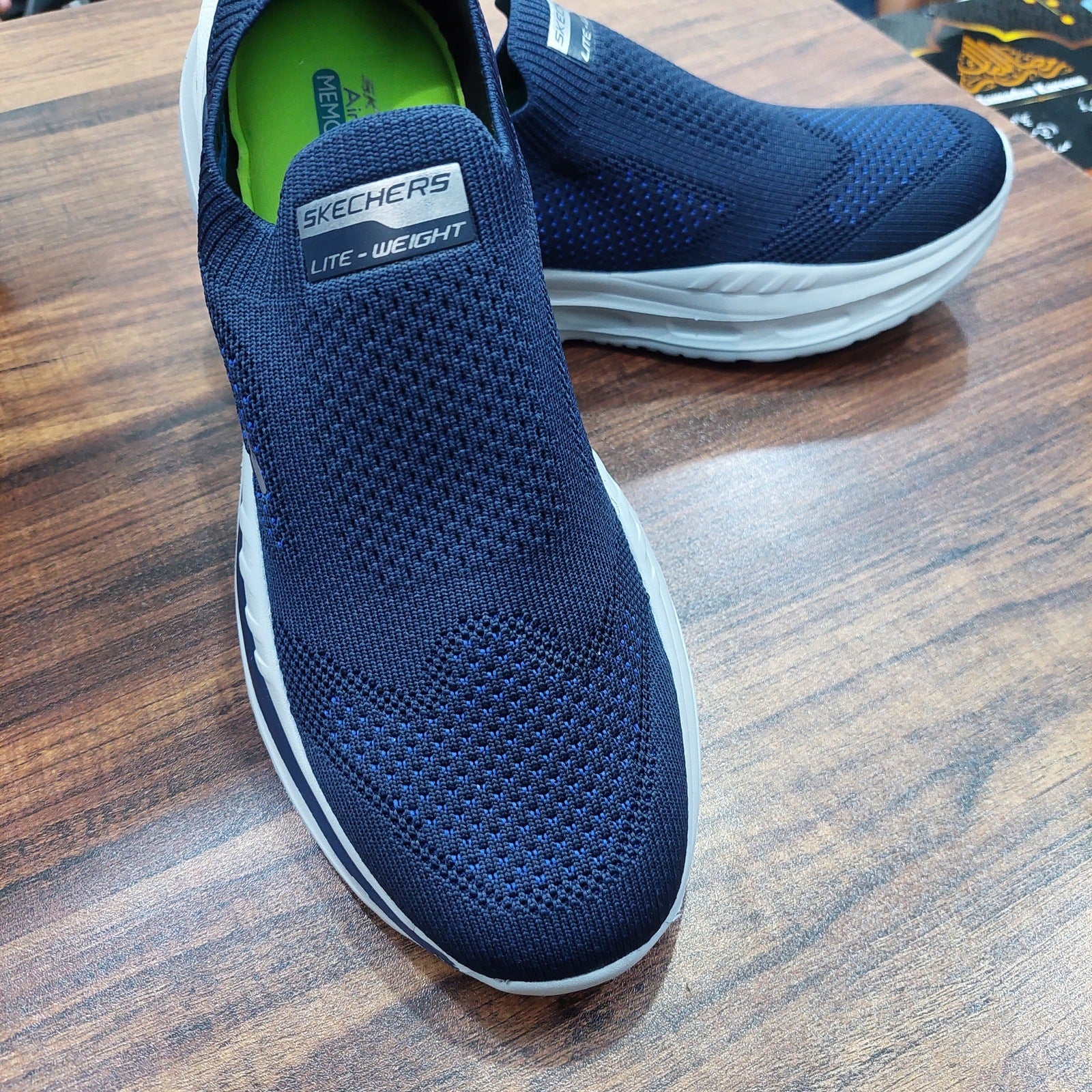 Sketcher New Influence Archfit Navy