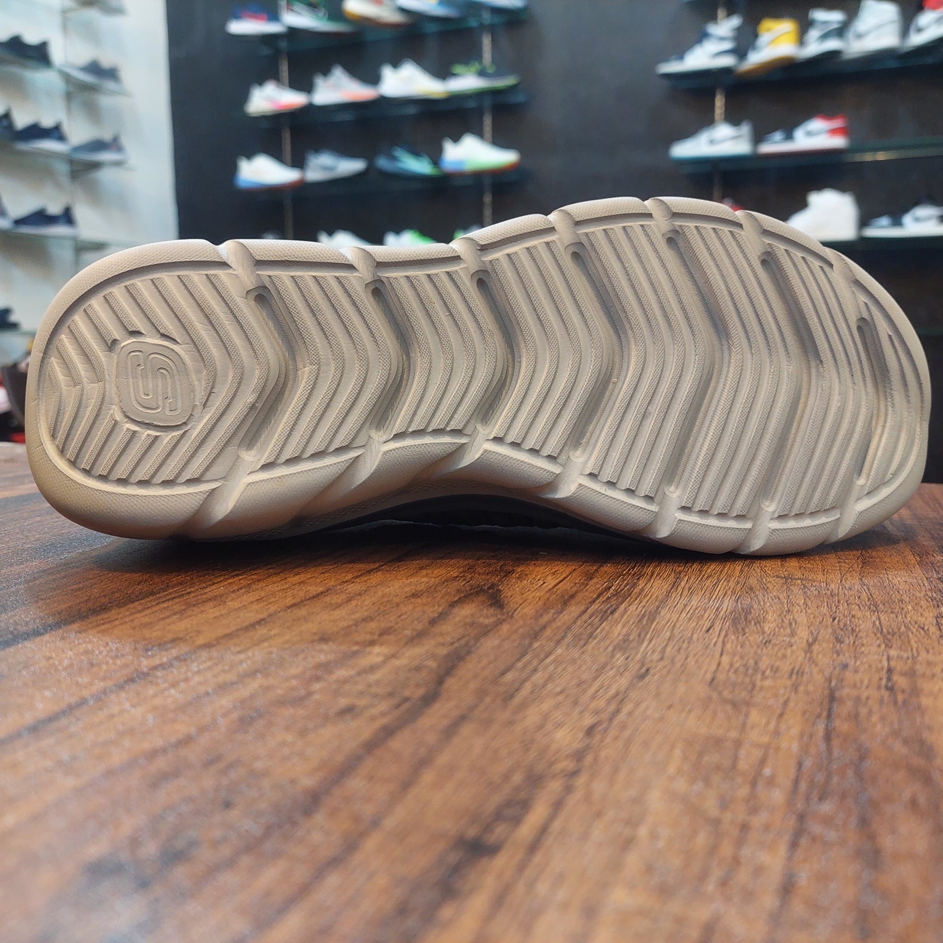 Sketchers Ultra Flight Grey