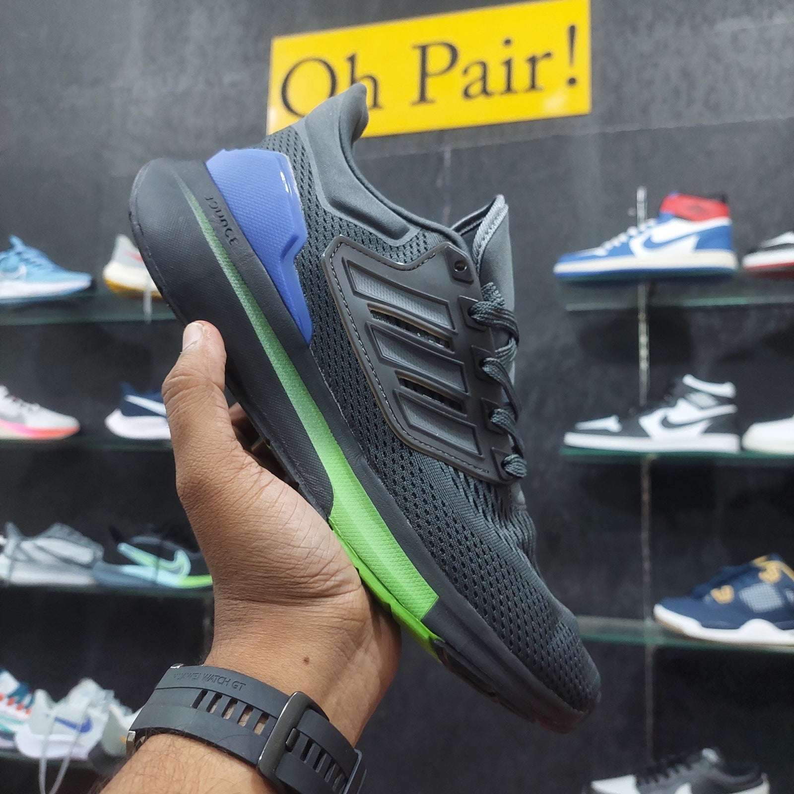AD Ultra Bouncce Running Charcoal-Neon