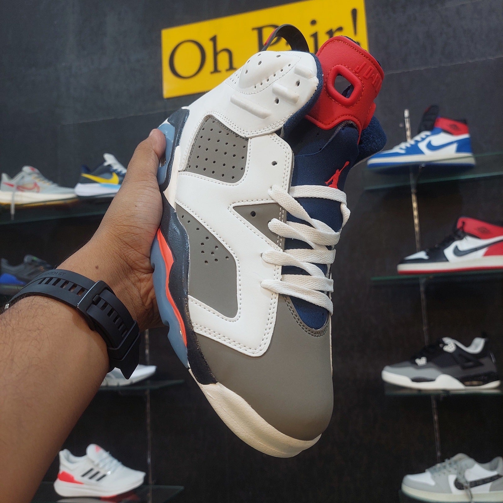 AJ 6 Retro Tinker