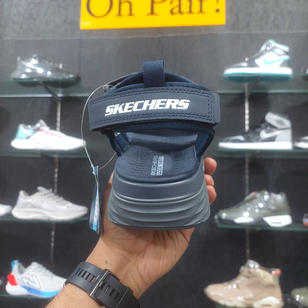 Sketchers Ultra-Go Goga Mat Sandal - Navy â Ohpairpk