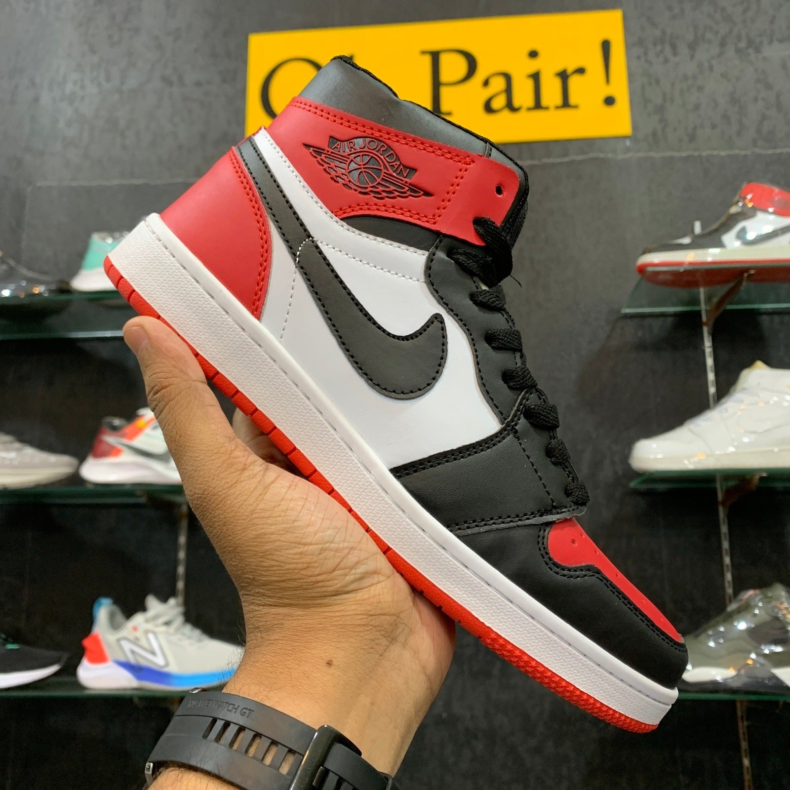 AJ 1 Retro Mids
