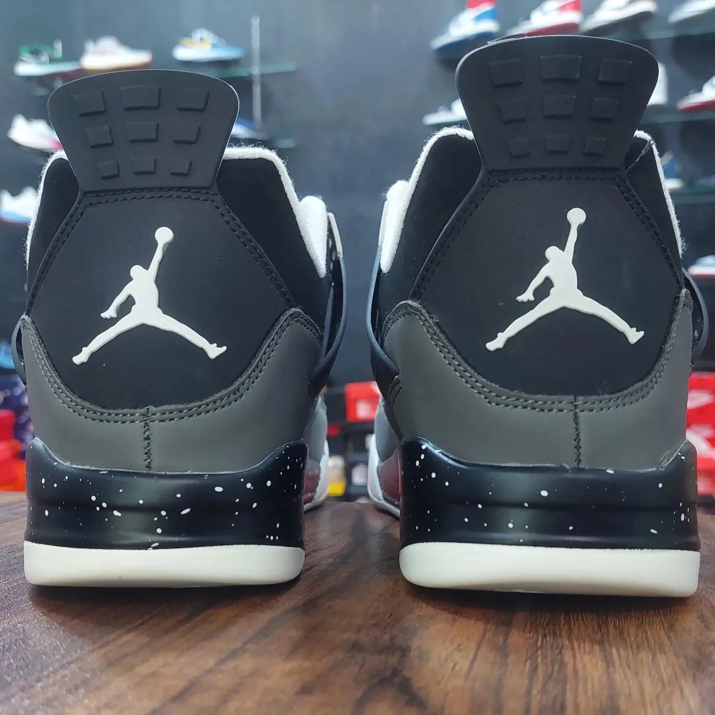 AJ4 RETRO AJ4 FEARPACK