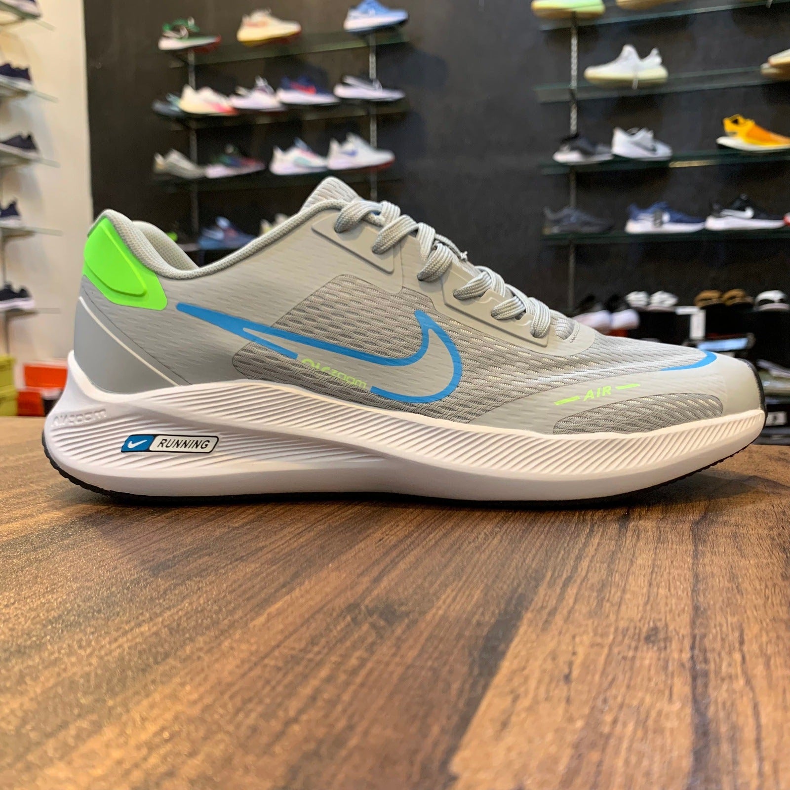 Zoom Structure 8X Gray