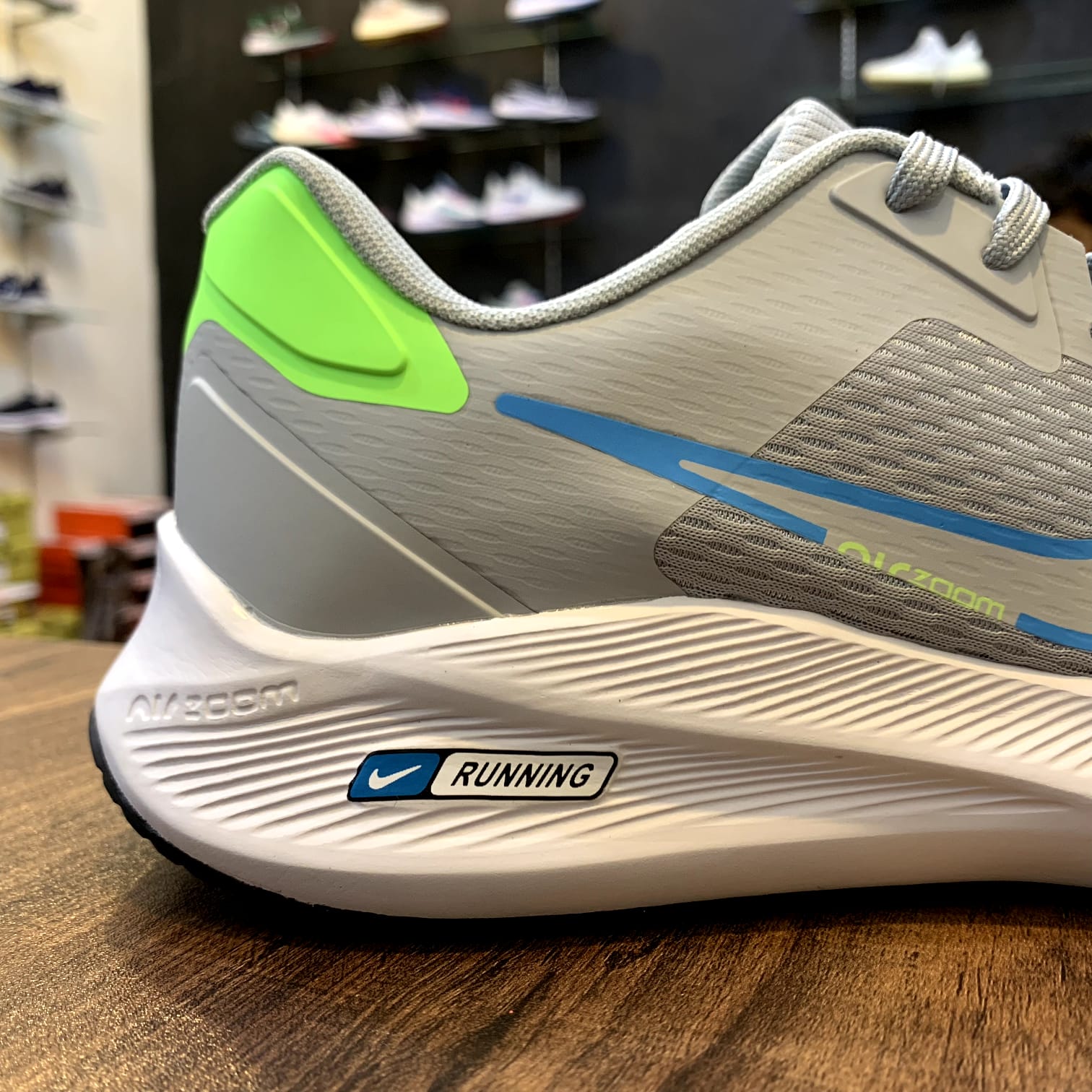 Zoom Structure 8X Gray