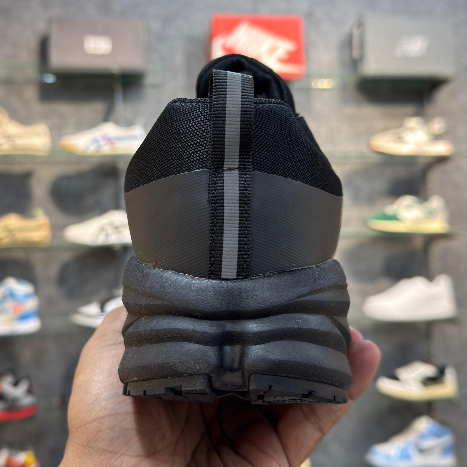 Jorge Walker Trail Light Black