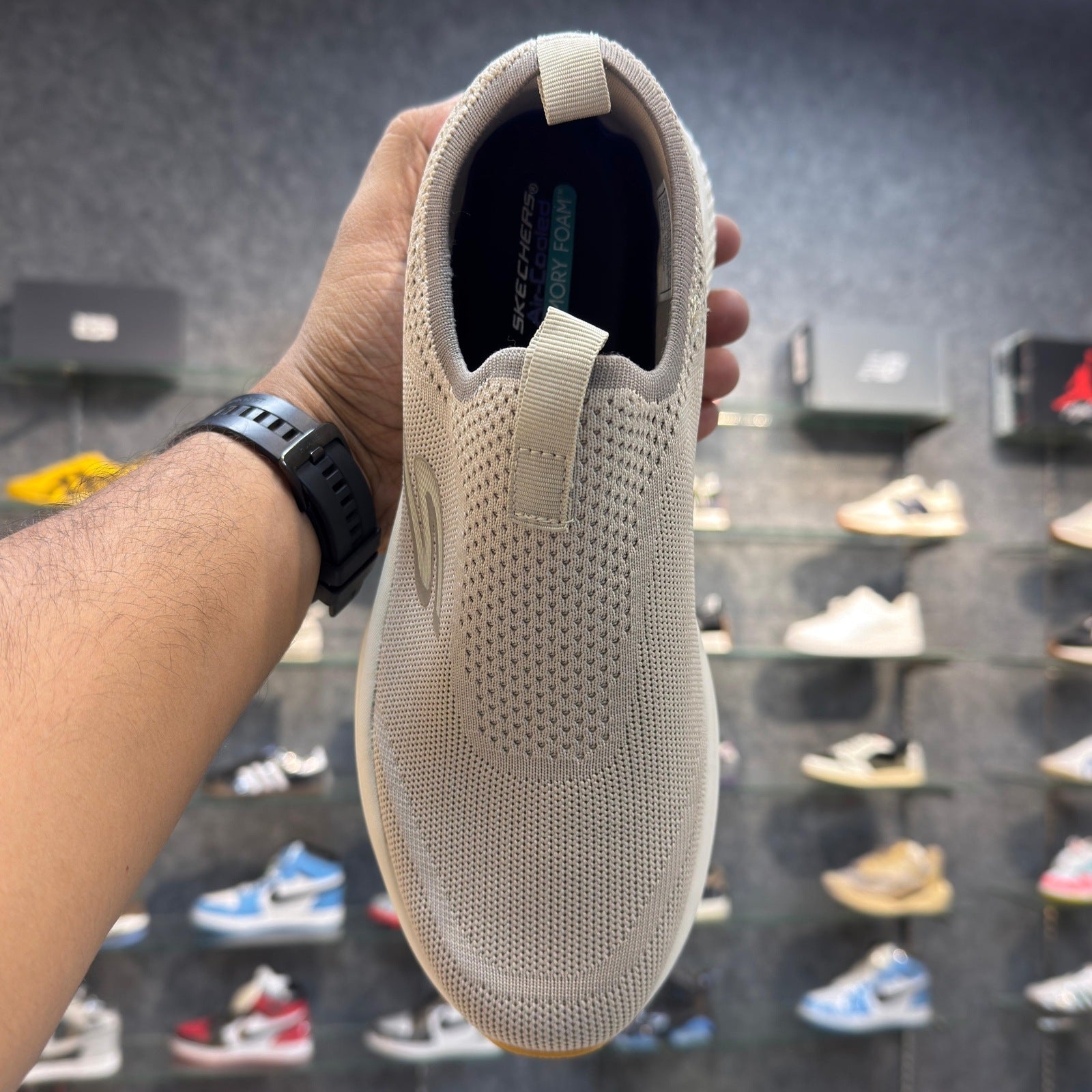 Sketcher Go Run Elevate 2.0 Beige White