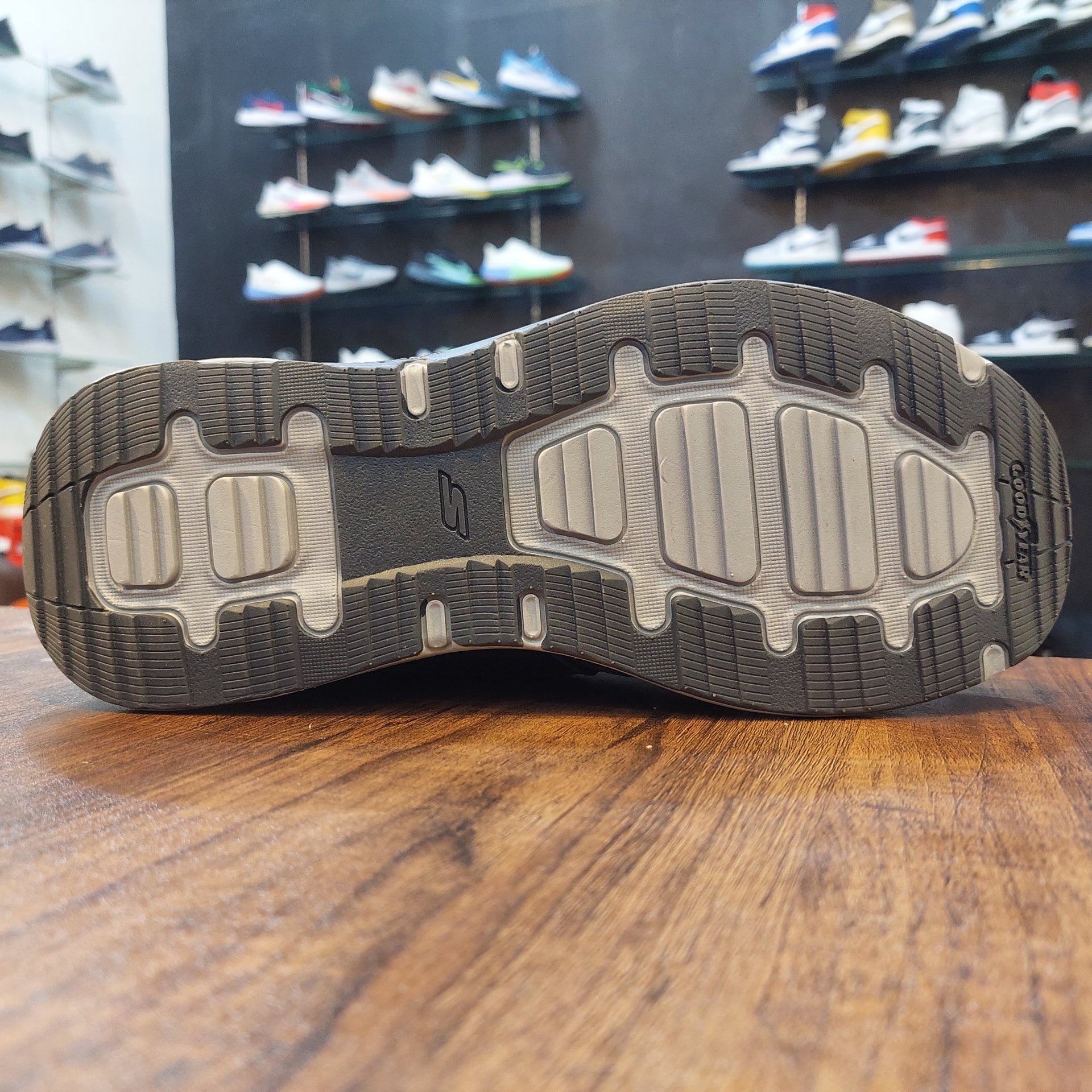 Sketcher Banlin Ultra Go-Goodyear Sole