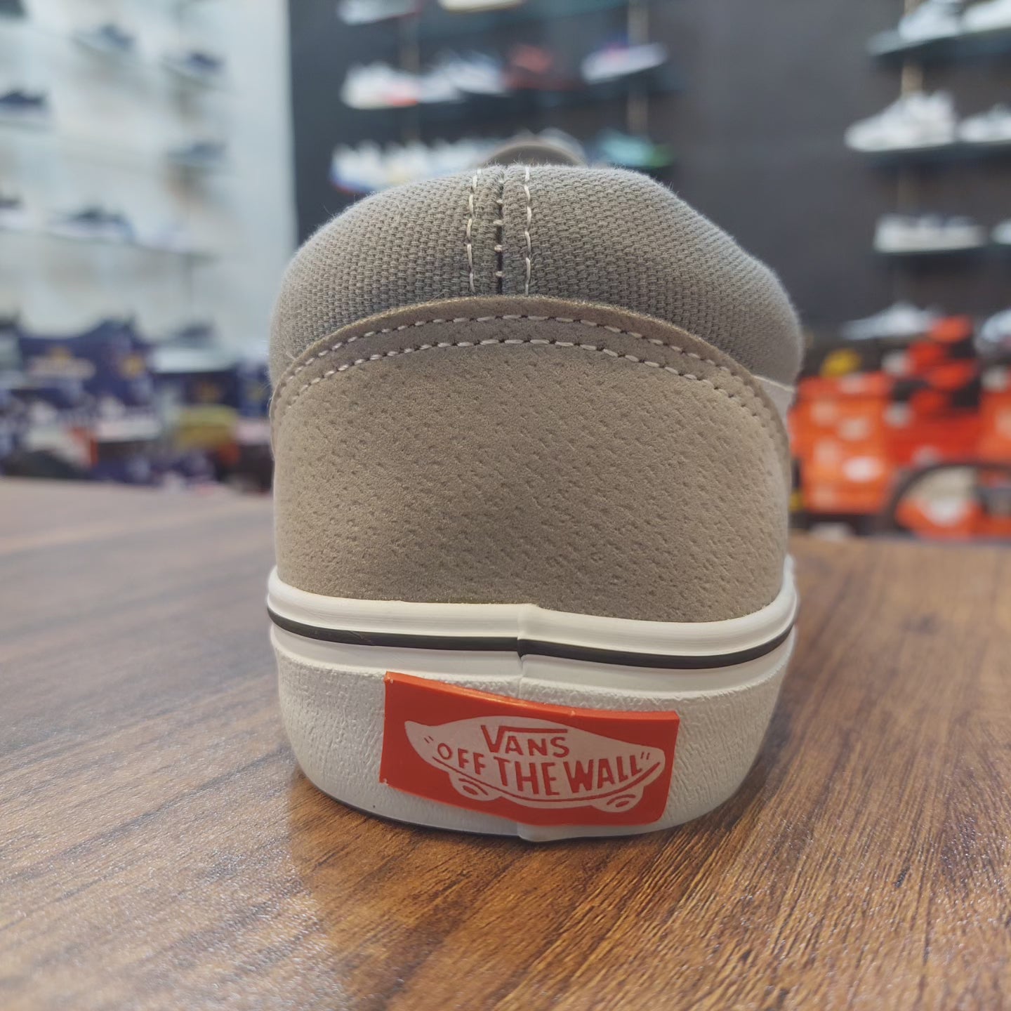 OLD SKOOL GRAY DAWN/TRUE