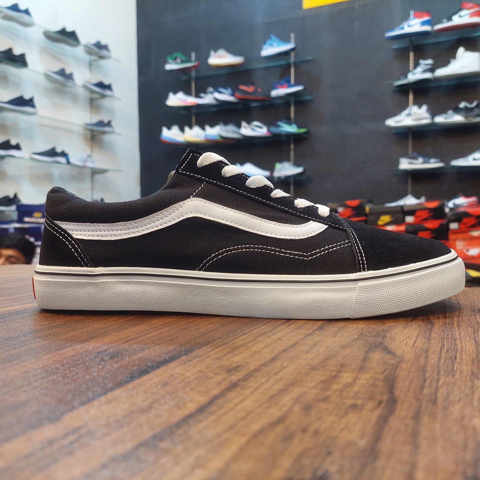 Old Skool White/Black