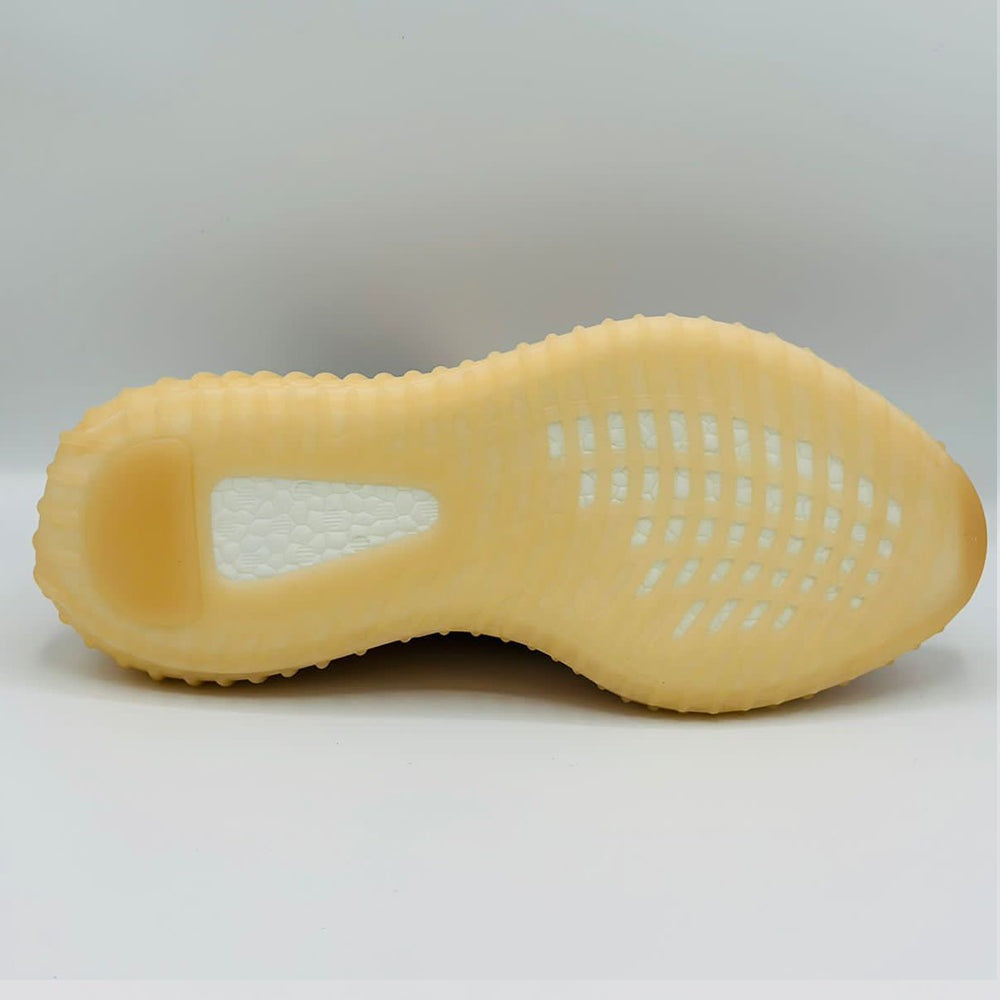 Yeeezy 350 Synth Reflective Pink Grey