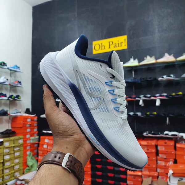 NK Zoom Pegasus 39 White / Dark Blue