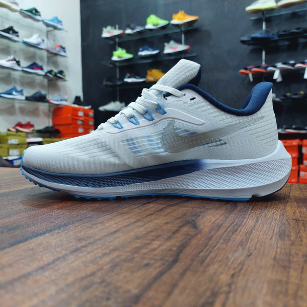 NK Zoom Pegasus 39 White / Dark Blue