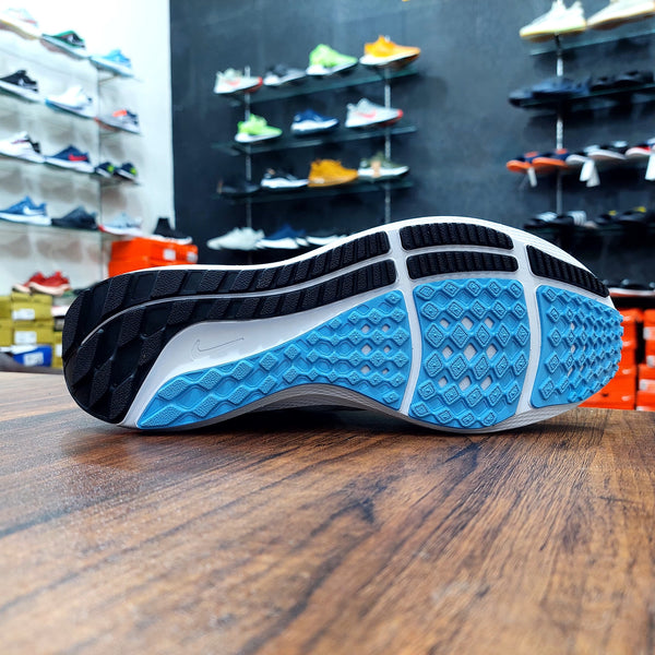 NK Zoom Pegasus 39 White / Dark Blue
