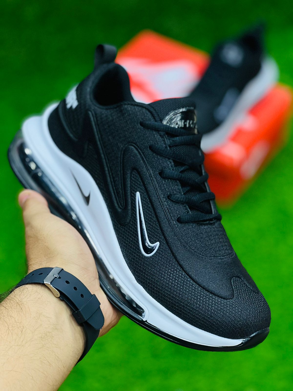 Airmaxx 720 Black White