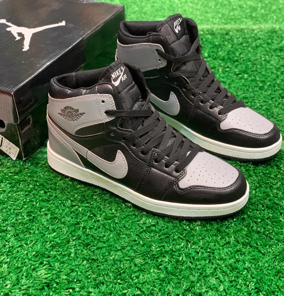 AJ 1 Retro Mids
