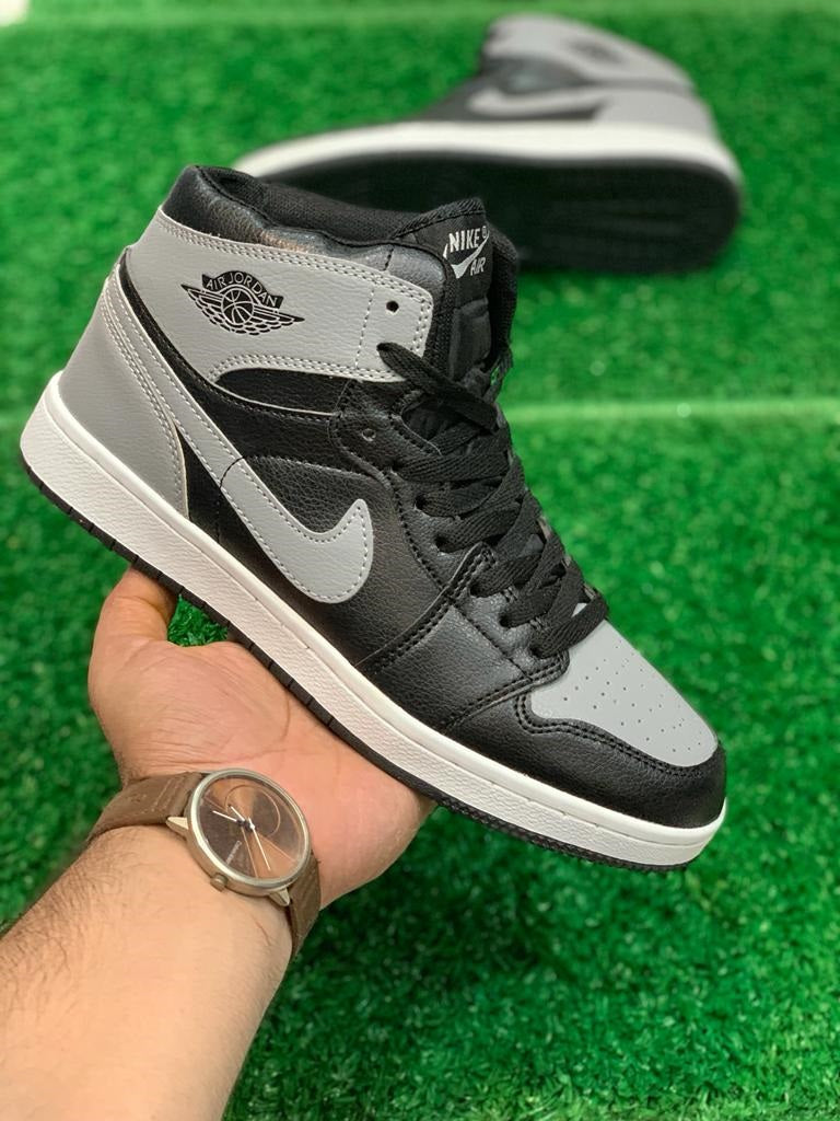 AJ 1 Retro Mids