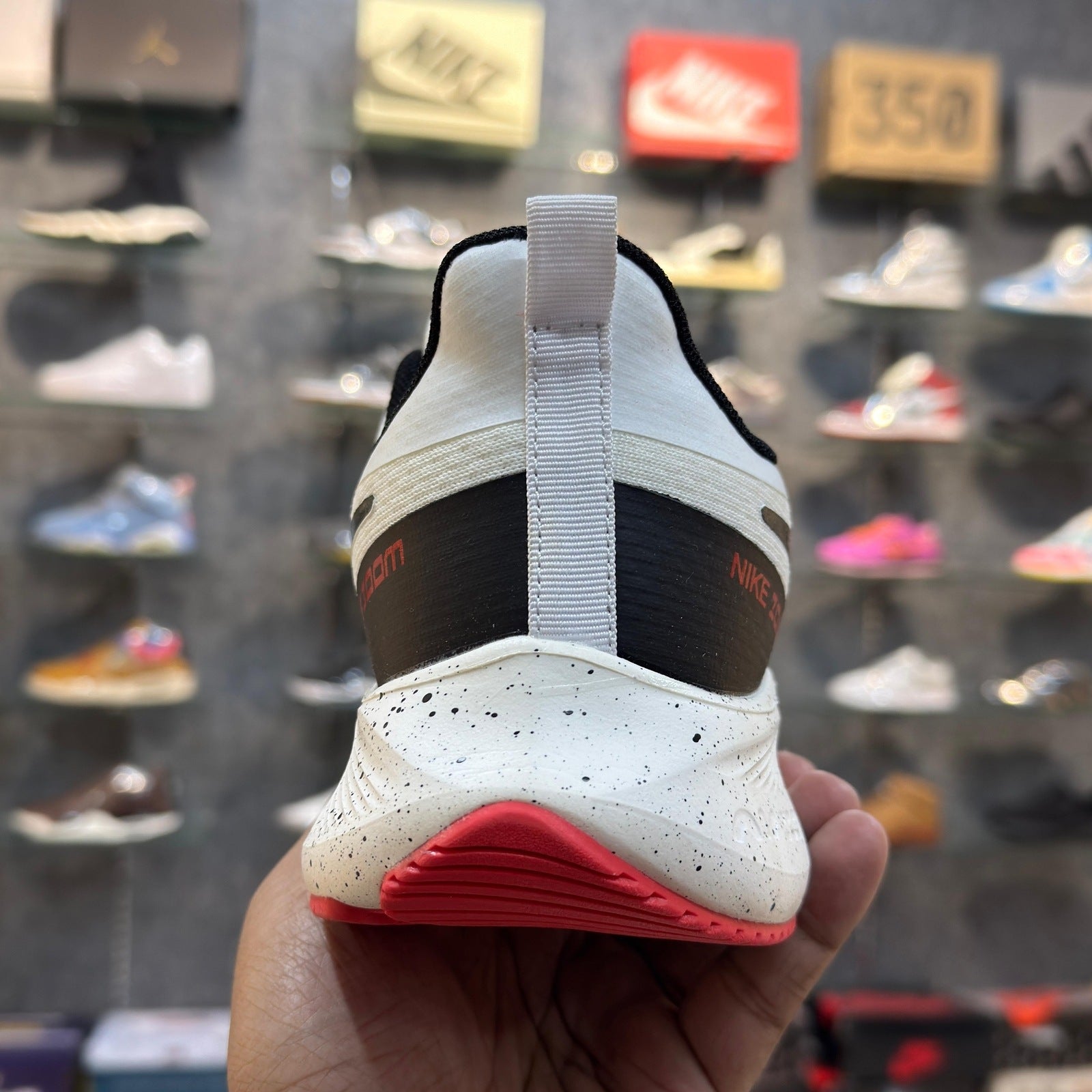 NK Air Zoom White / Black / Red