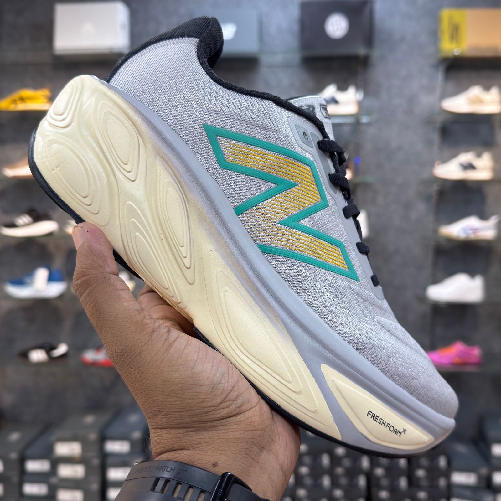 NB Fresh Foam X More V5 Brighton Grey