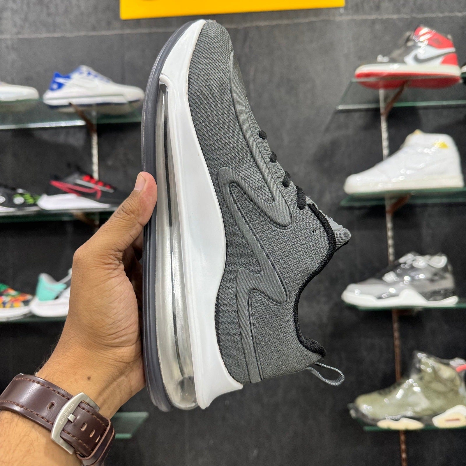 Airmaxx 720 Dark Gray