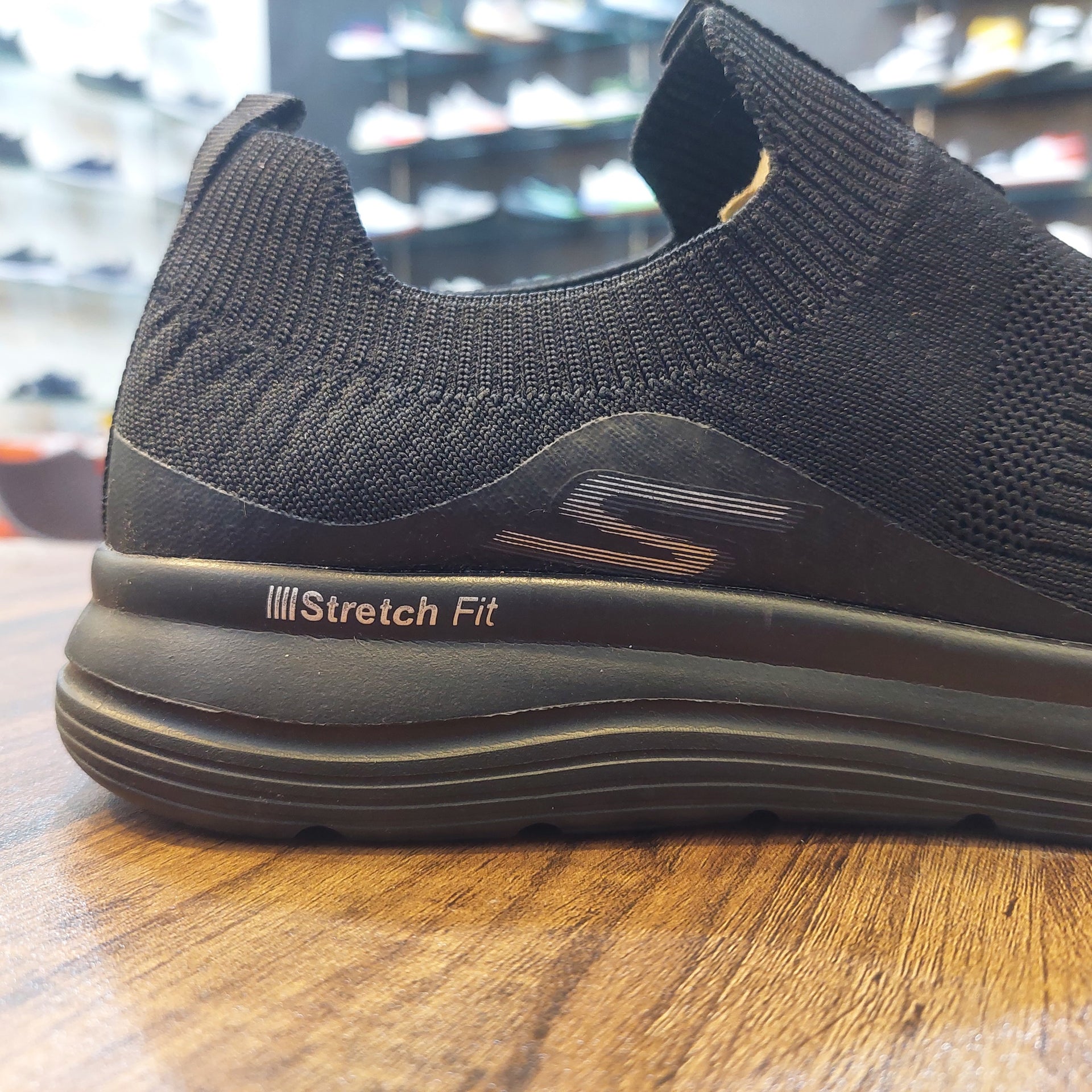 Sketcher Stretch Fit All Black