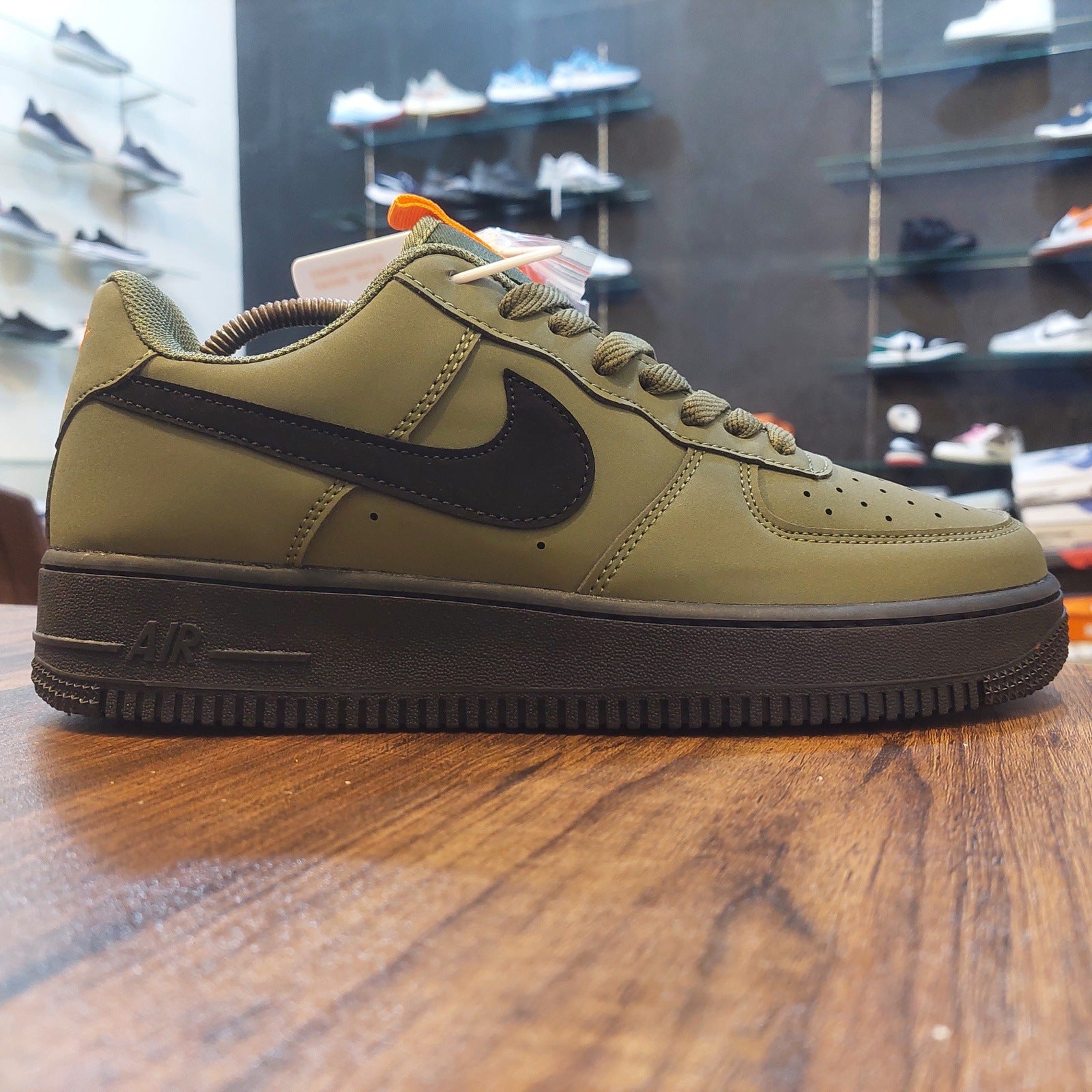 Army green air shop force 1 low