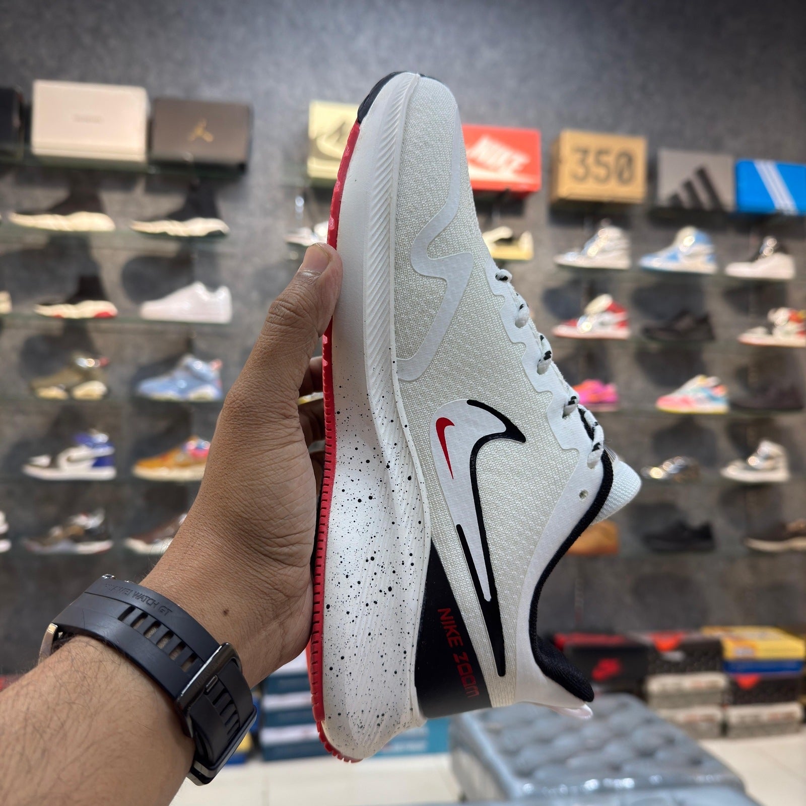 NK Air Zoom White / Black / Red