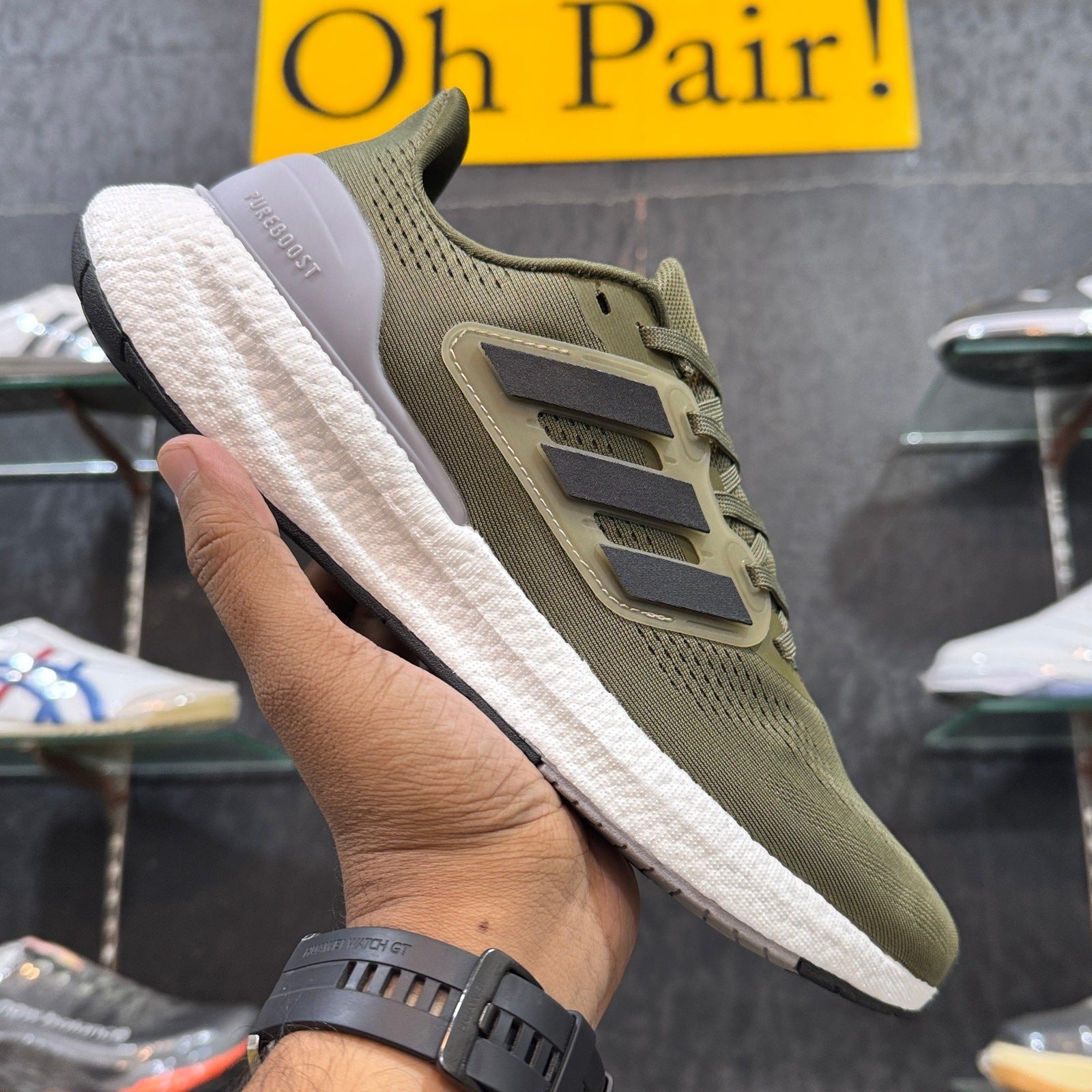 Ad PureBoost 22 Olive