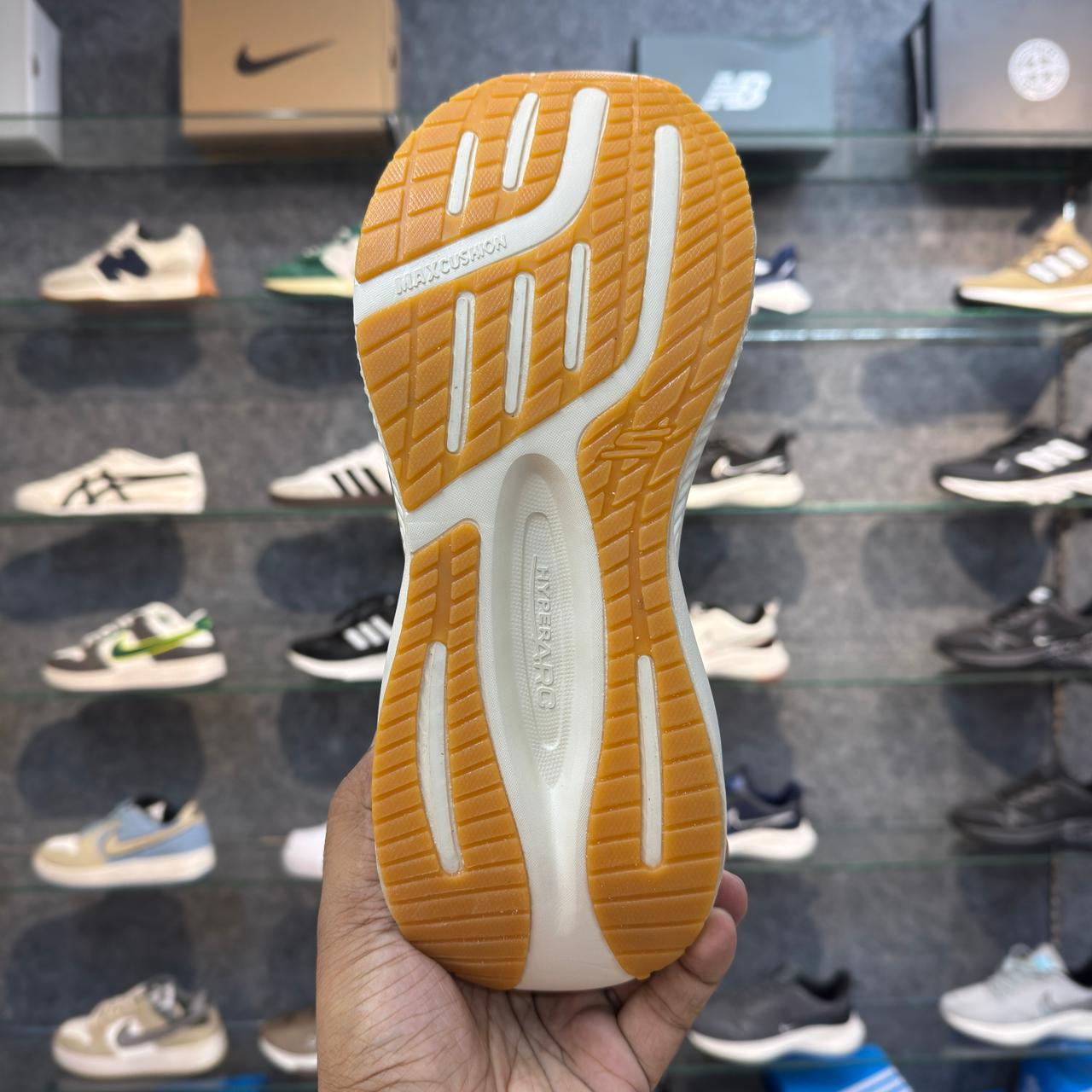 Sketcher Archfit Slip ins 
