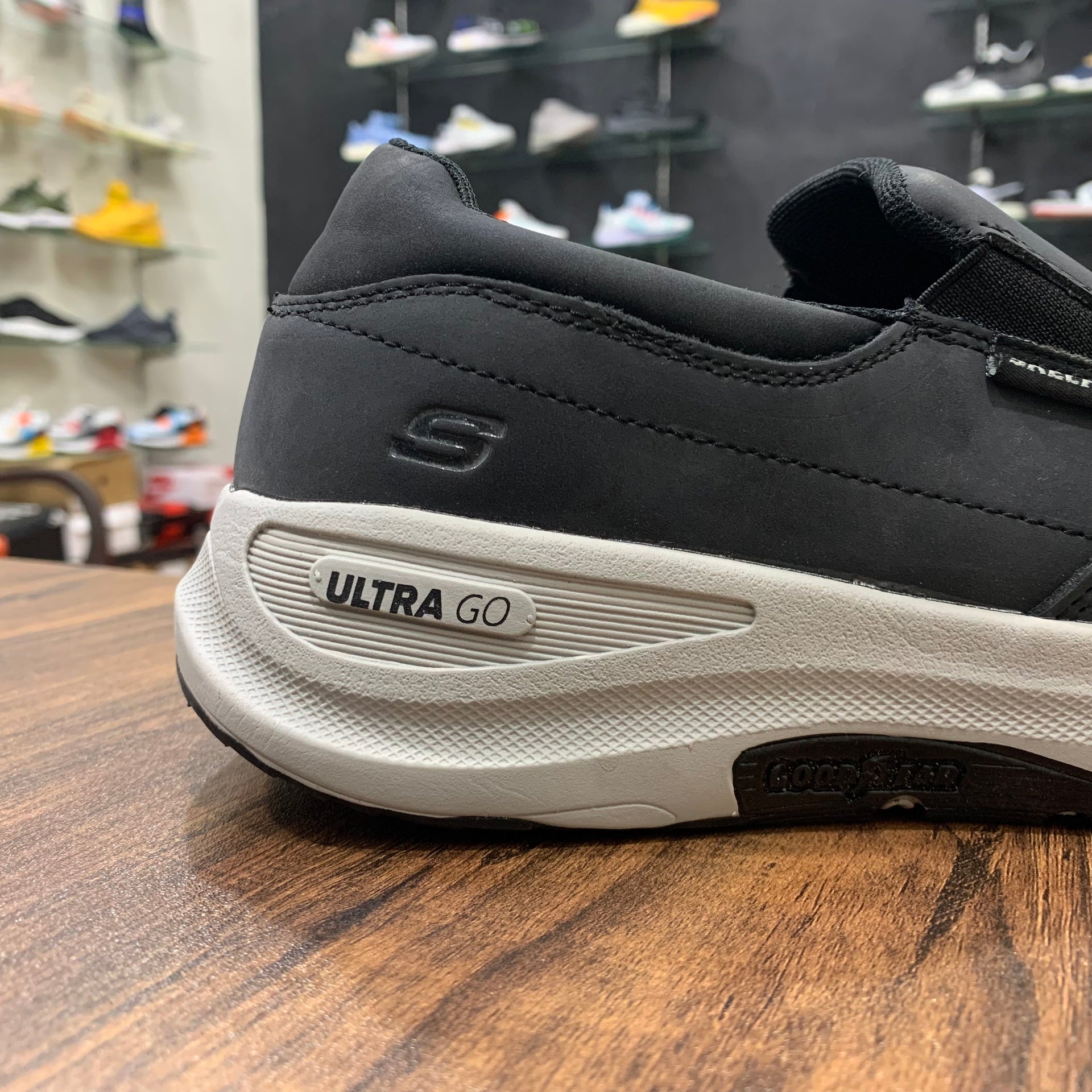 Sketcher Leather Ultra Go-Goodyear Sole 