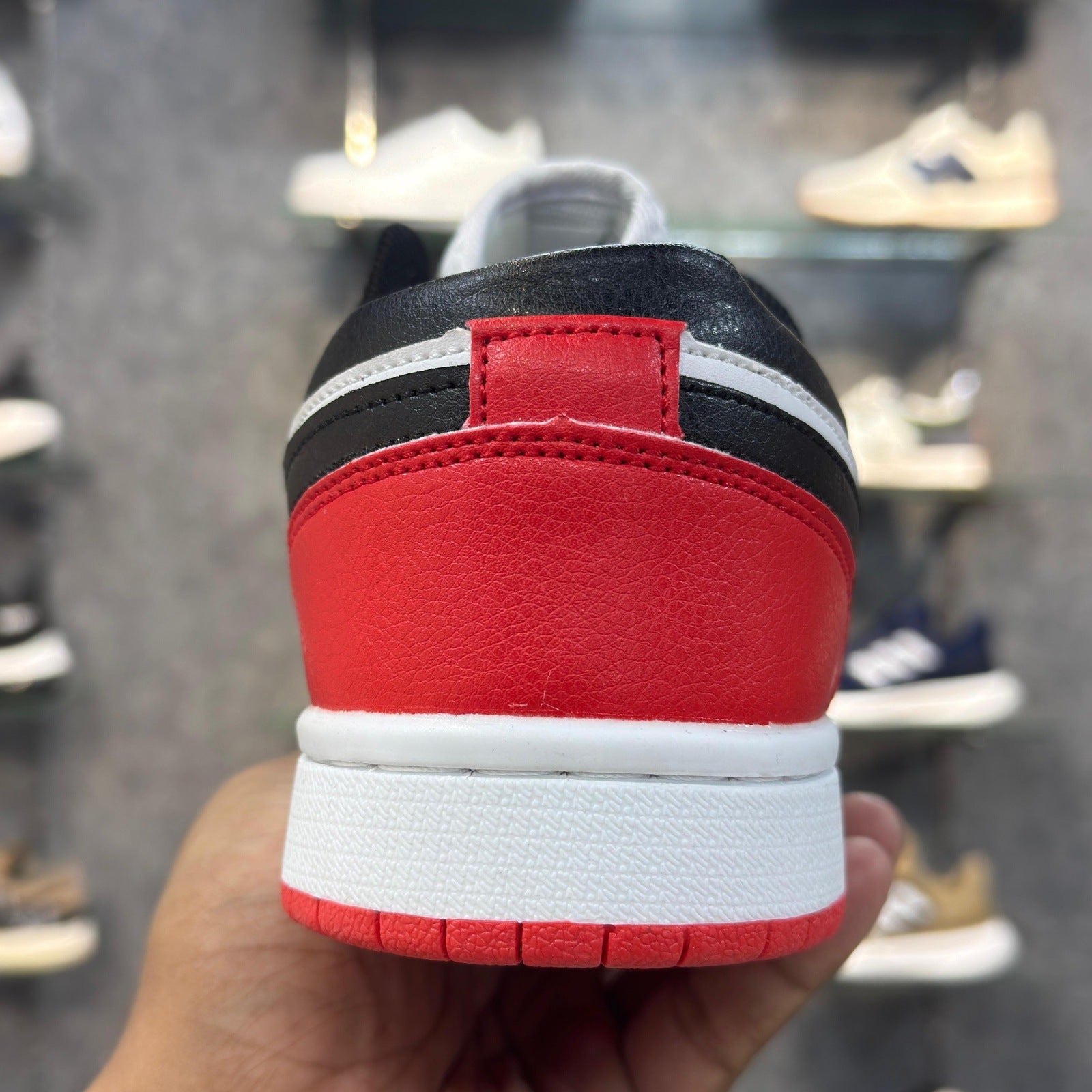 AJ 1 Retro Low 