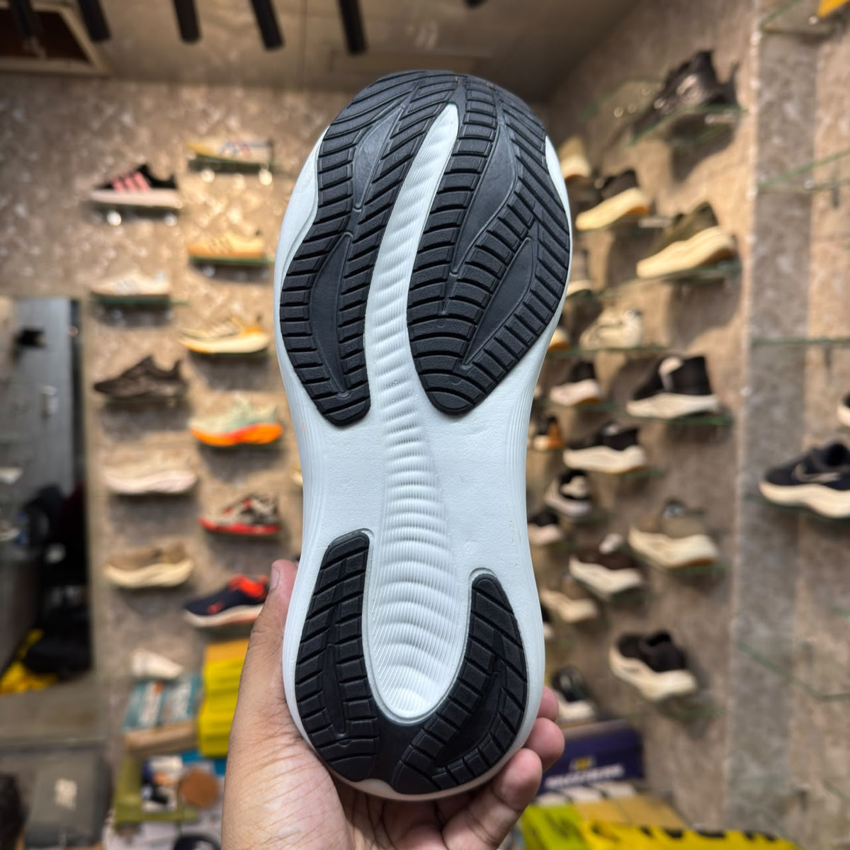 Ad Hazro Grey Orange