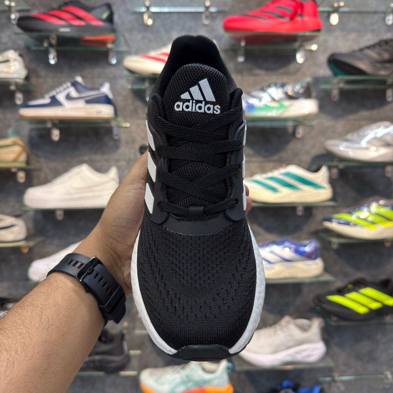 Ad PureBoost 22 Black / Solar Yellow