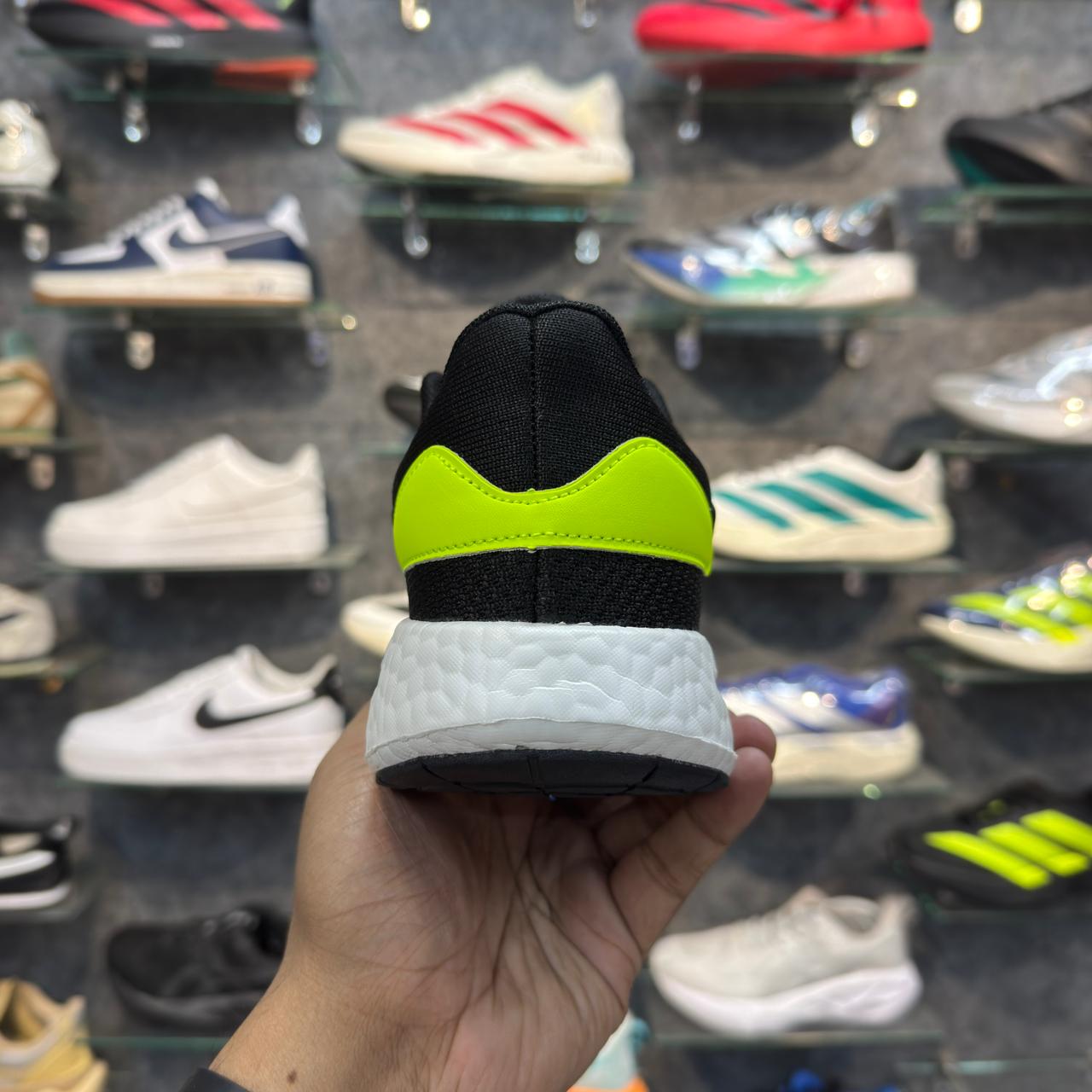 Ad PureBoost 22 Black / Solar Yellow