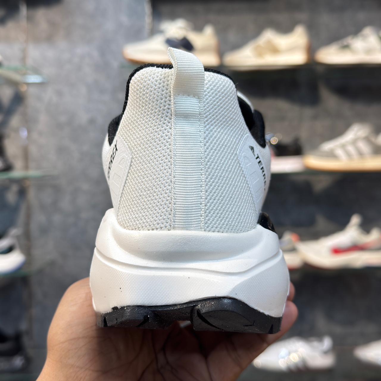 Addidas Terrex COLD.RDY White Black