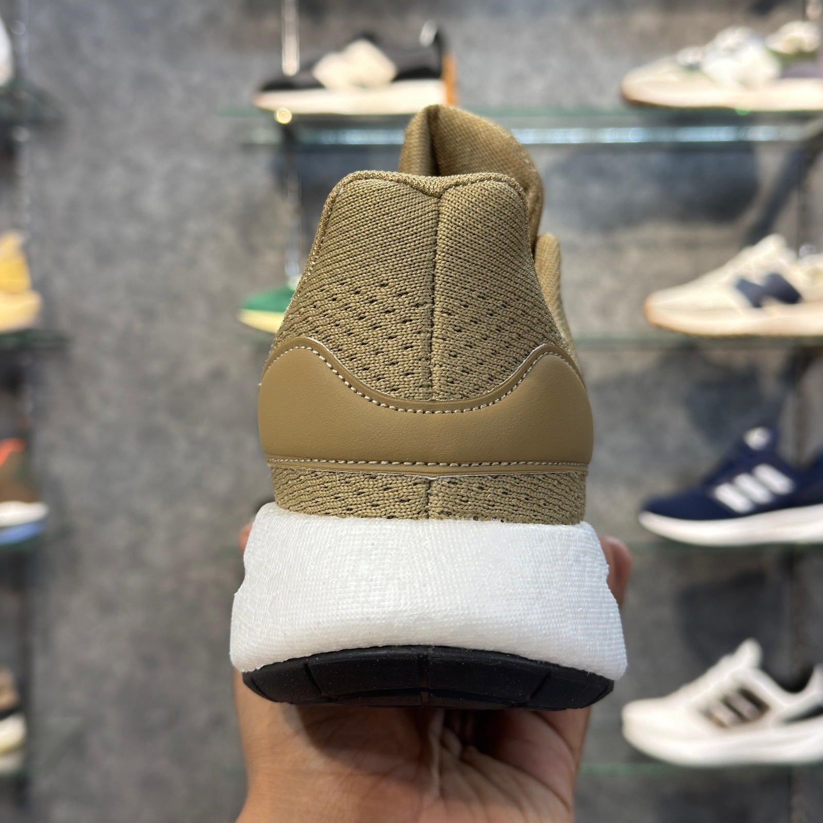 Ad PureBoost 22 Brown