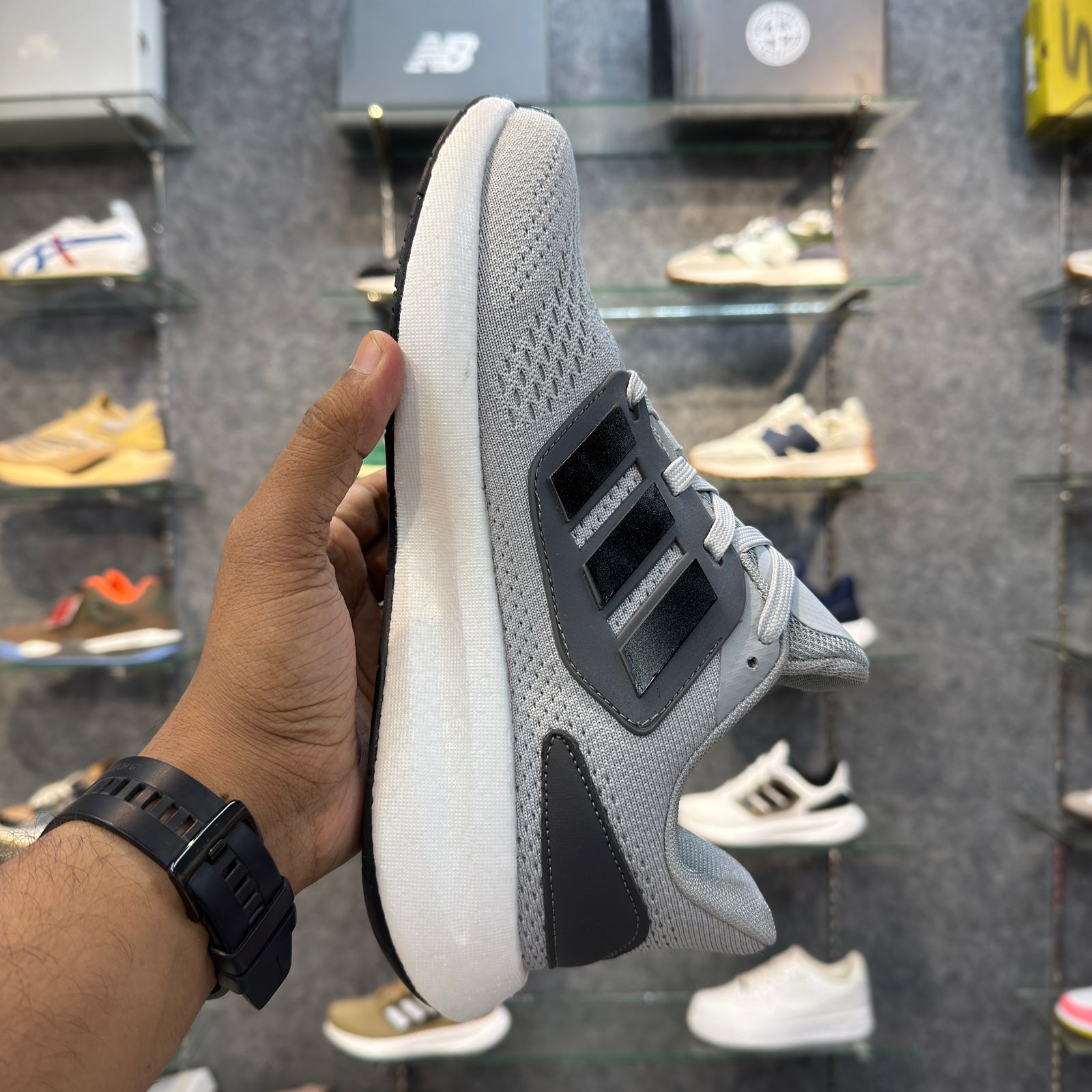Ad PureBoost 22 LT Grey