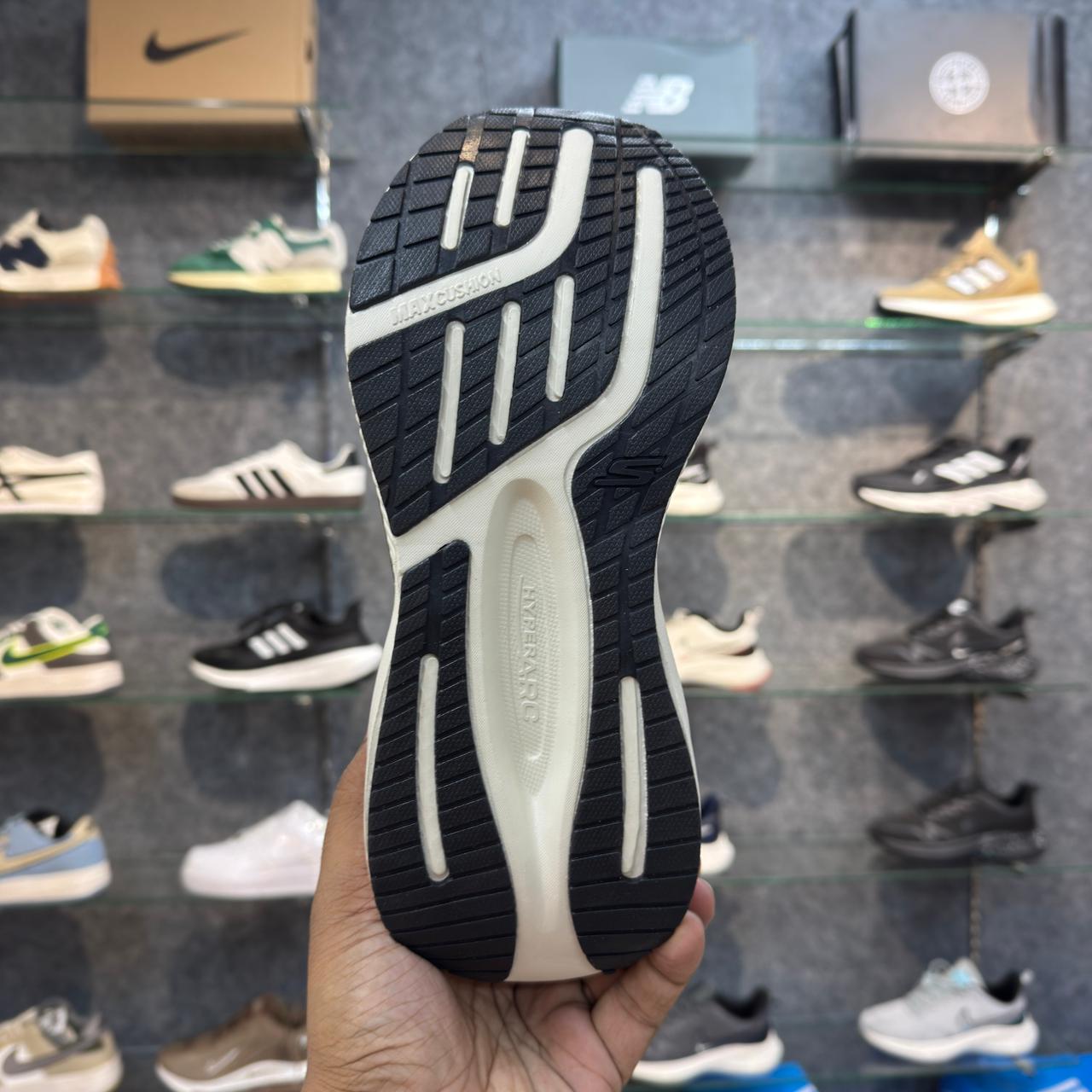 Sketcher Archfit Slip ins 