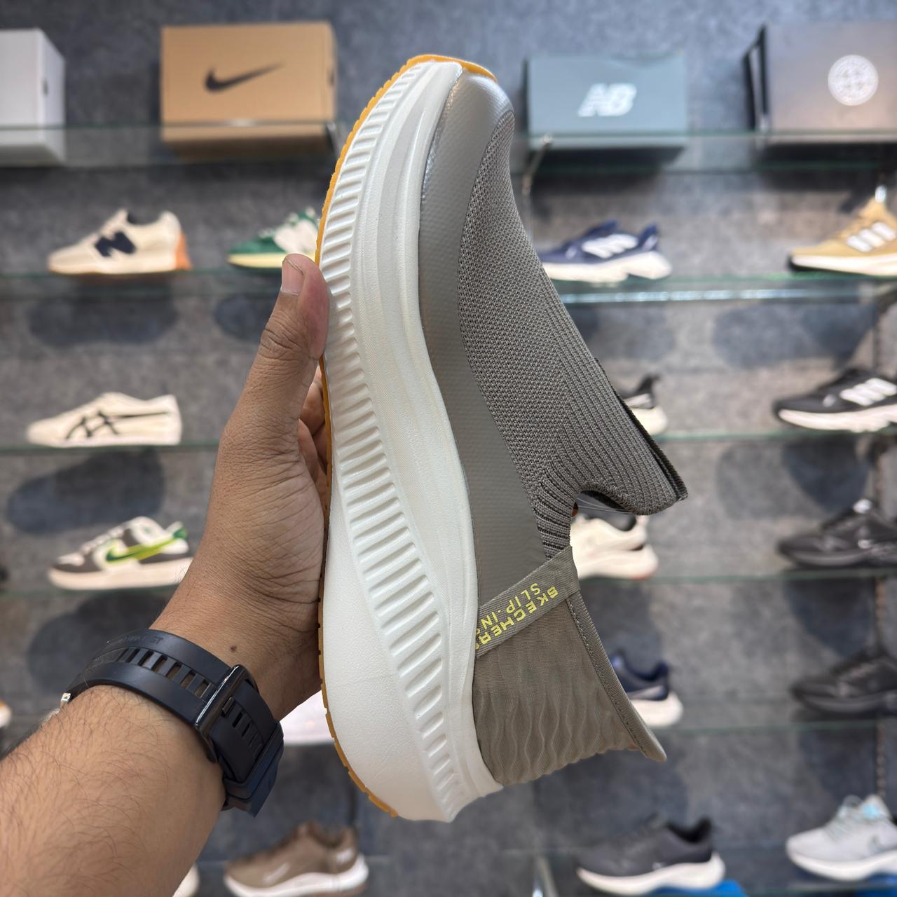 Sketcher Archfit Slip ins 