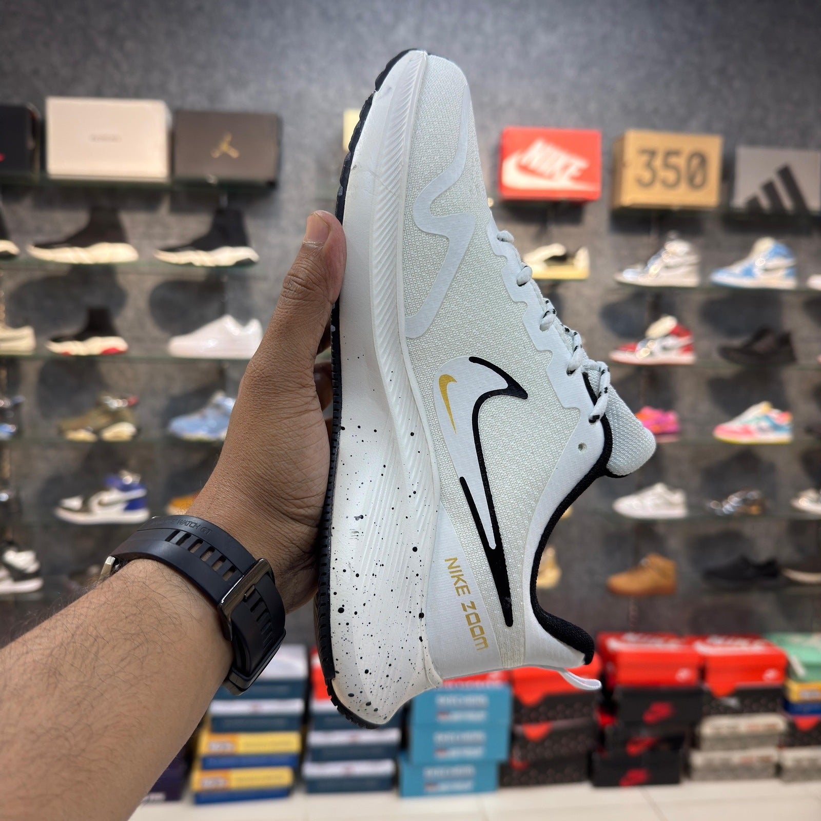 NK Air Zoom White / Black