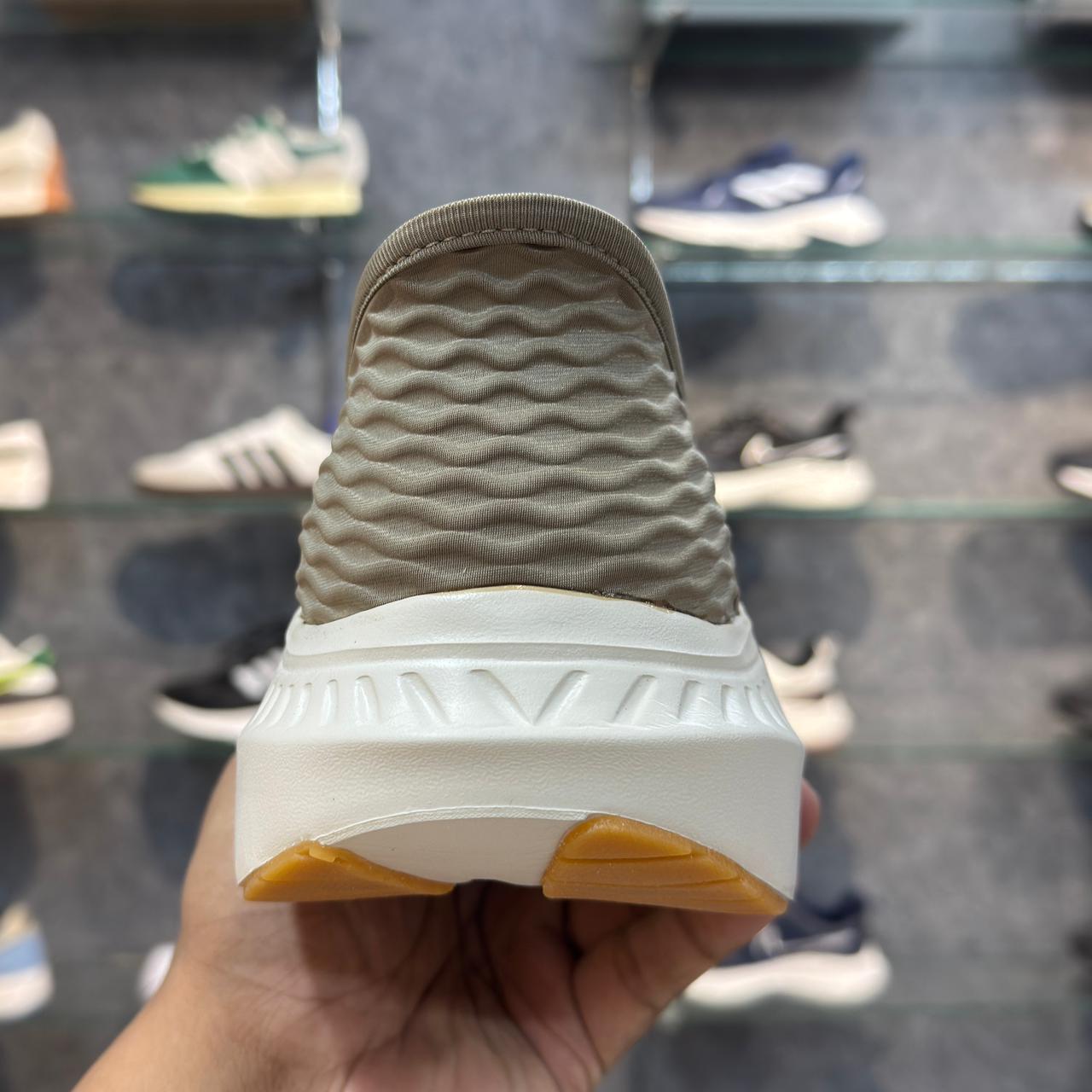 Sketcher Archfit Slip ins 
