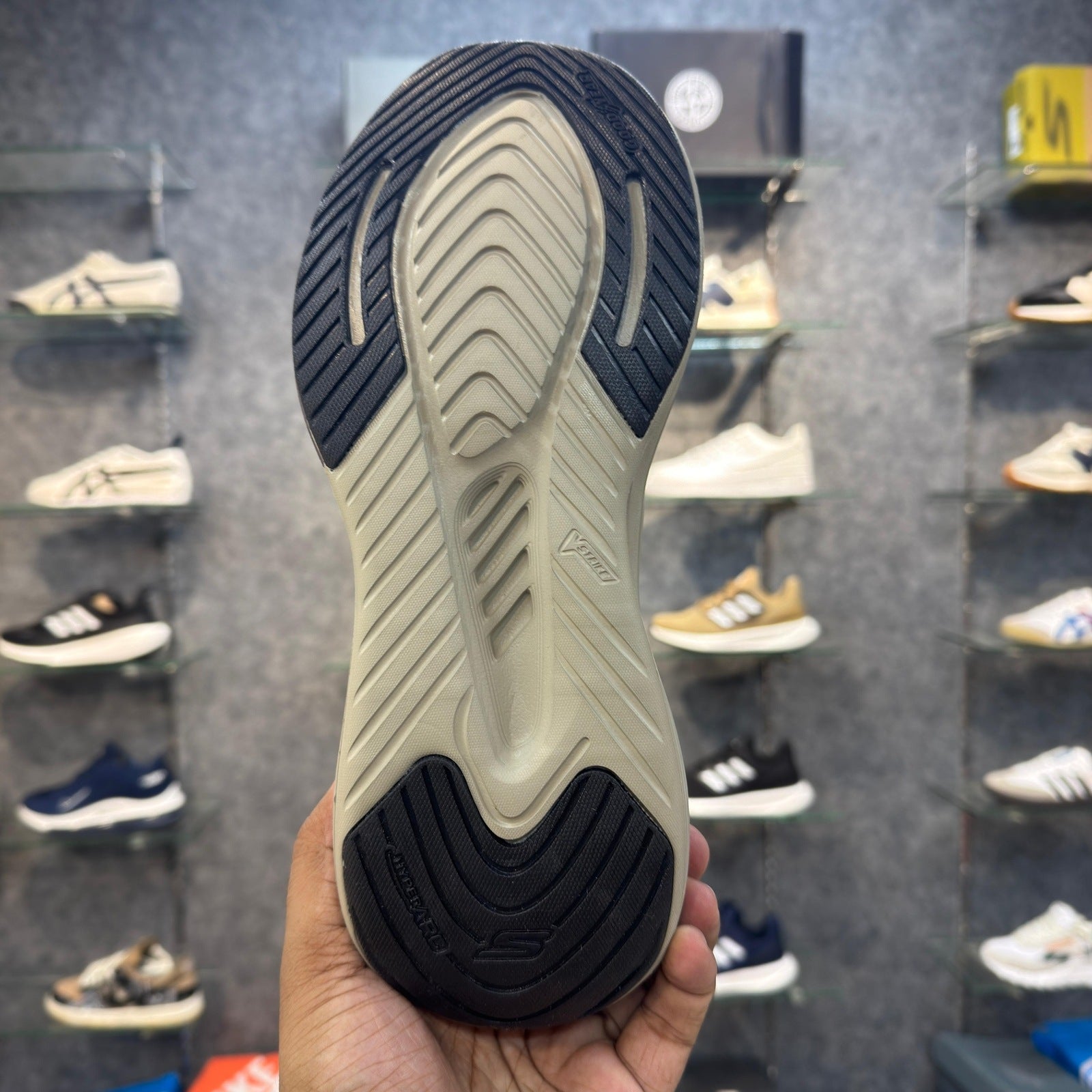 Sketcher Slip ins 