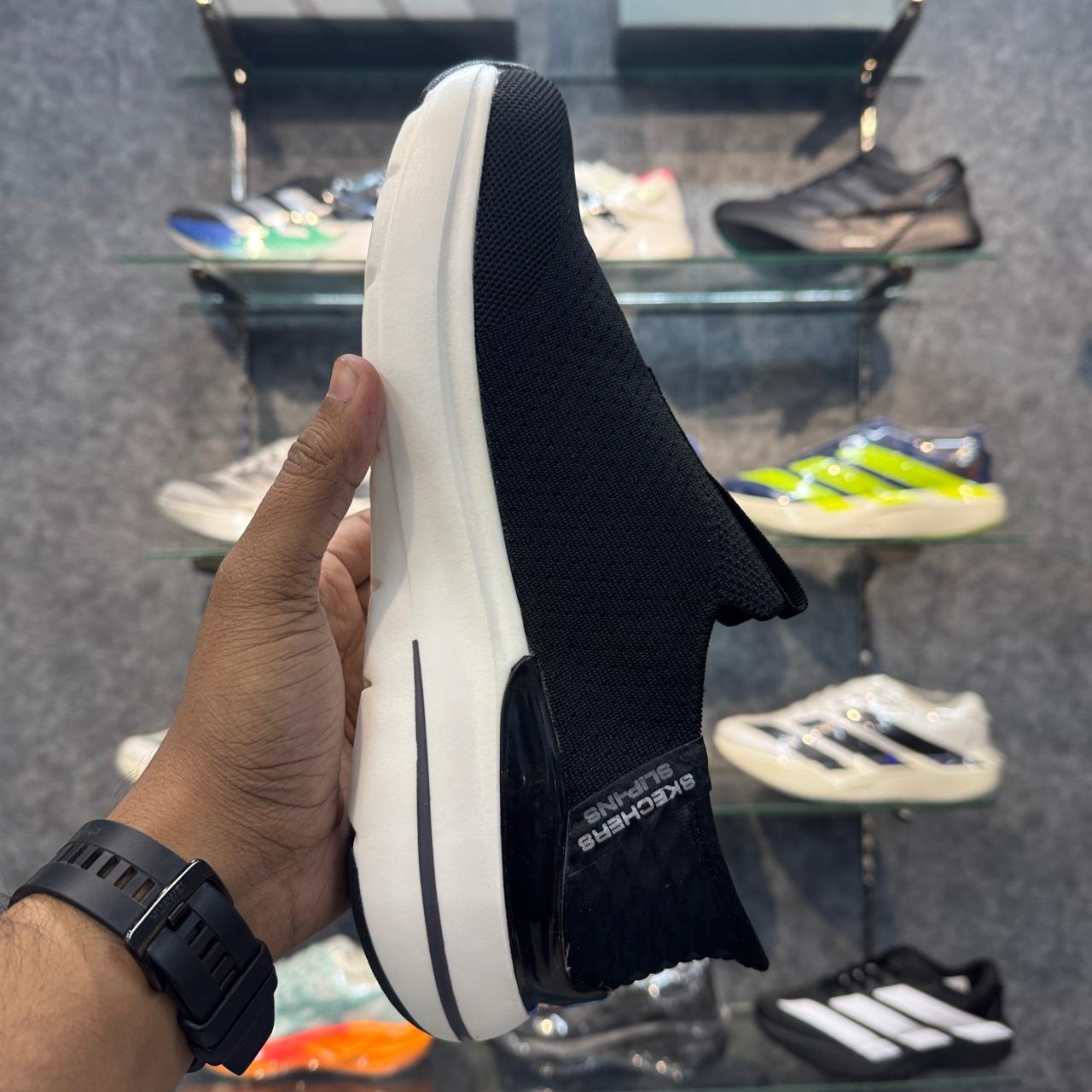 Skechers Hyperburst Max Cushion Slip-ins Black White