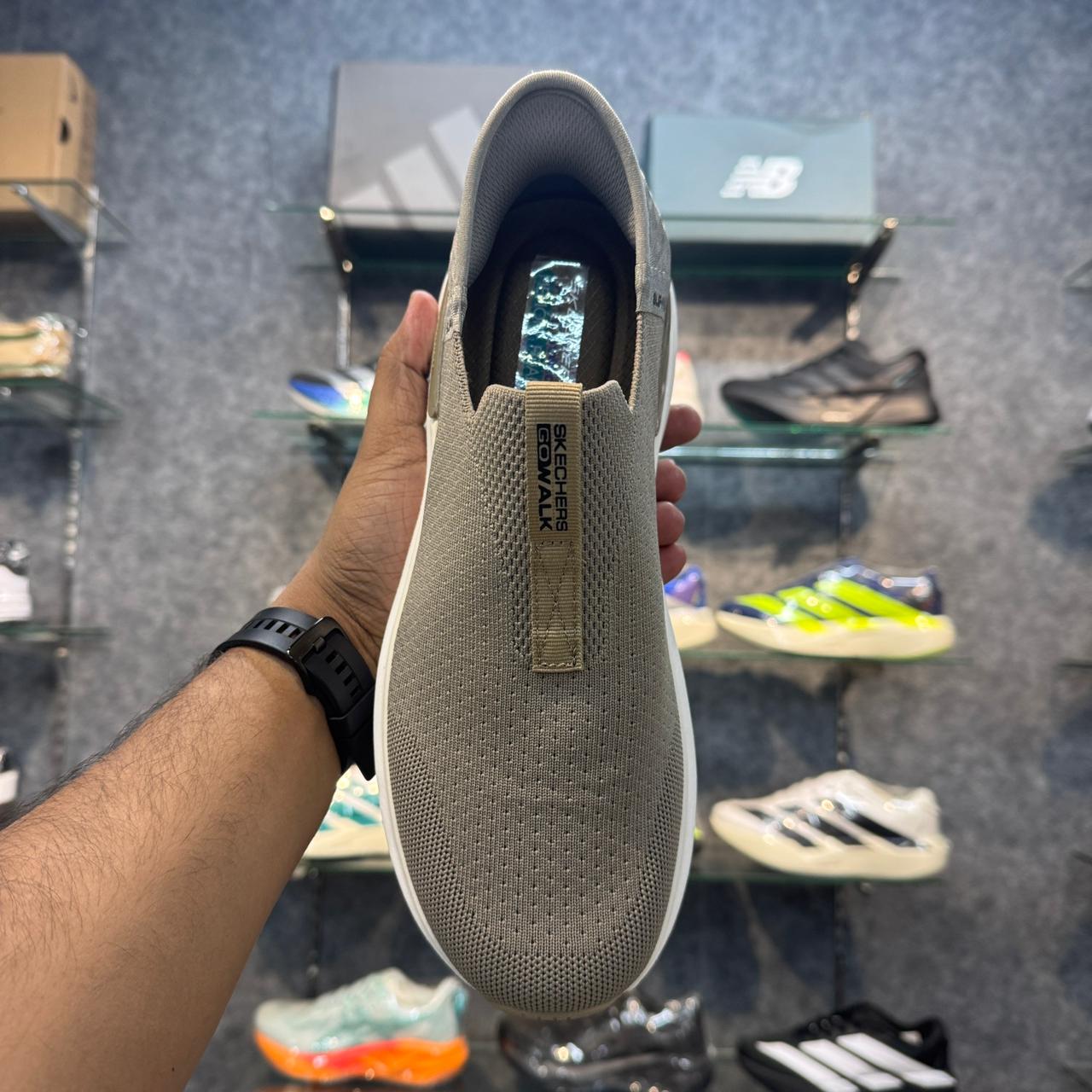 Skechers Hyperburst Max Cushion Slip-ins Khakhi