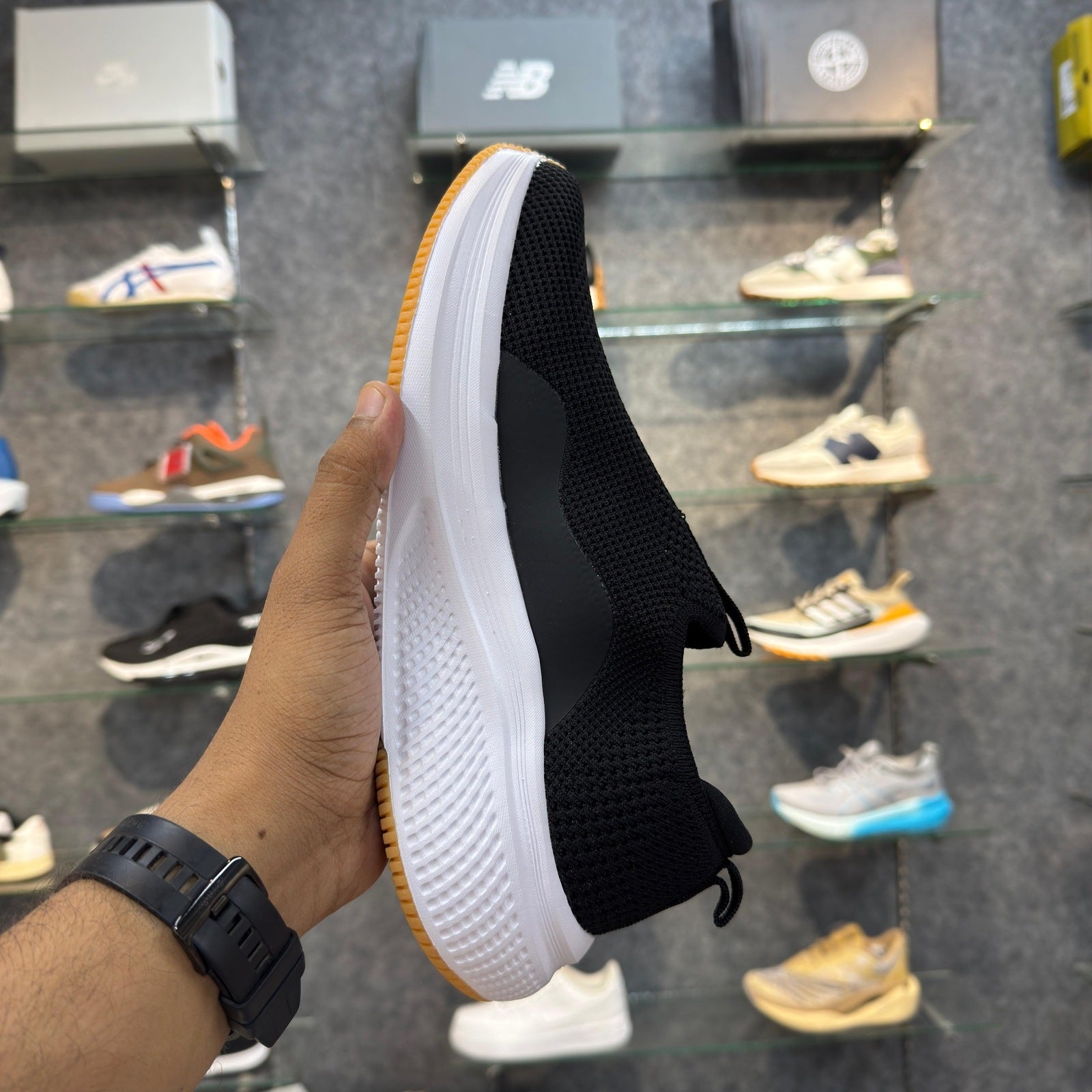 Sketcher Go Run Ultra Light 2.0 Black White