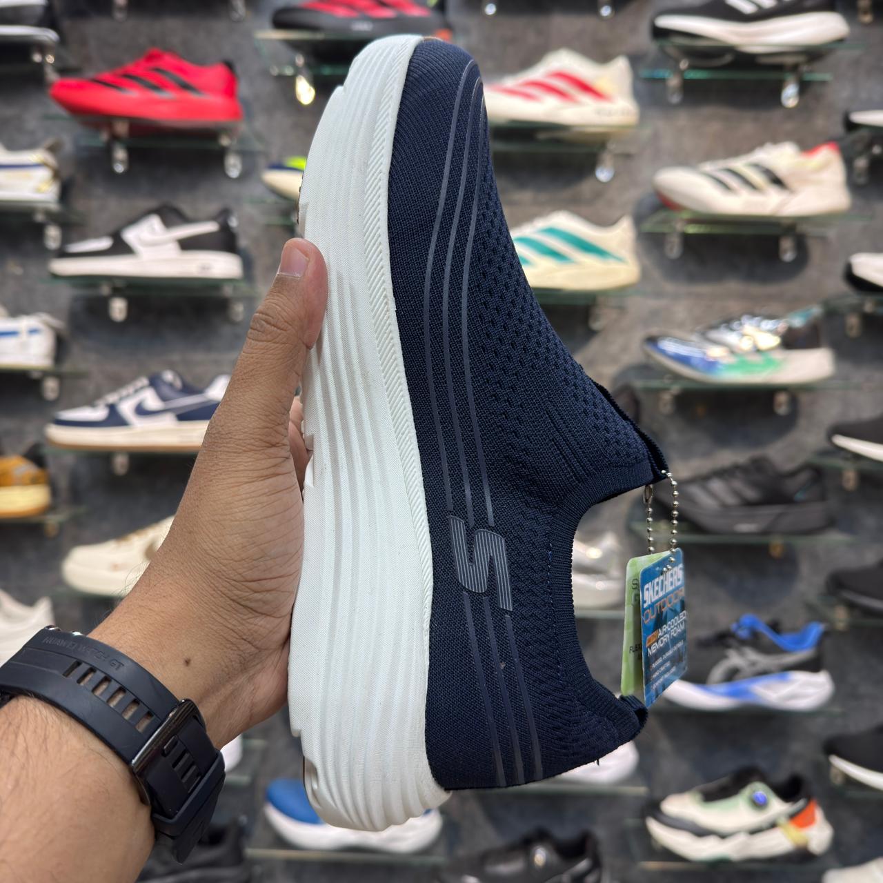 Sketcher Max Cushion 