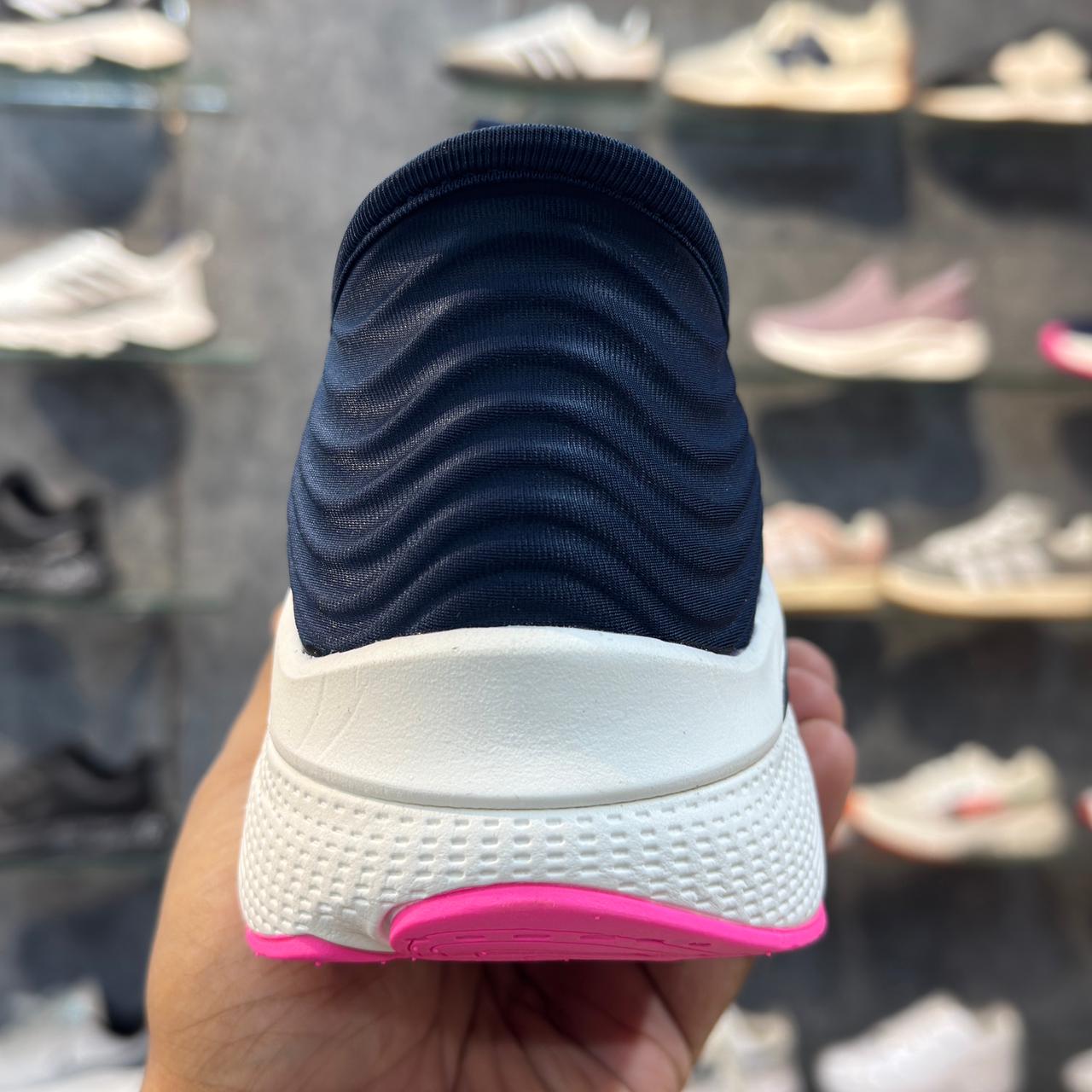 Sketcher Max Cushion Elite 2.0 