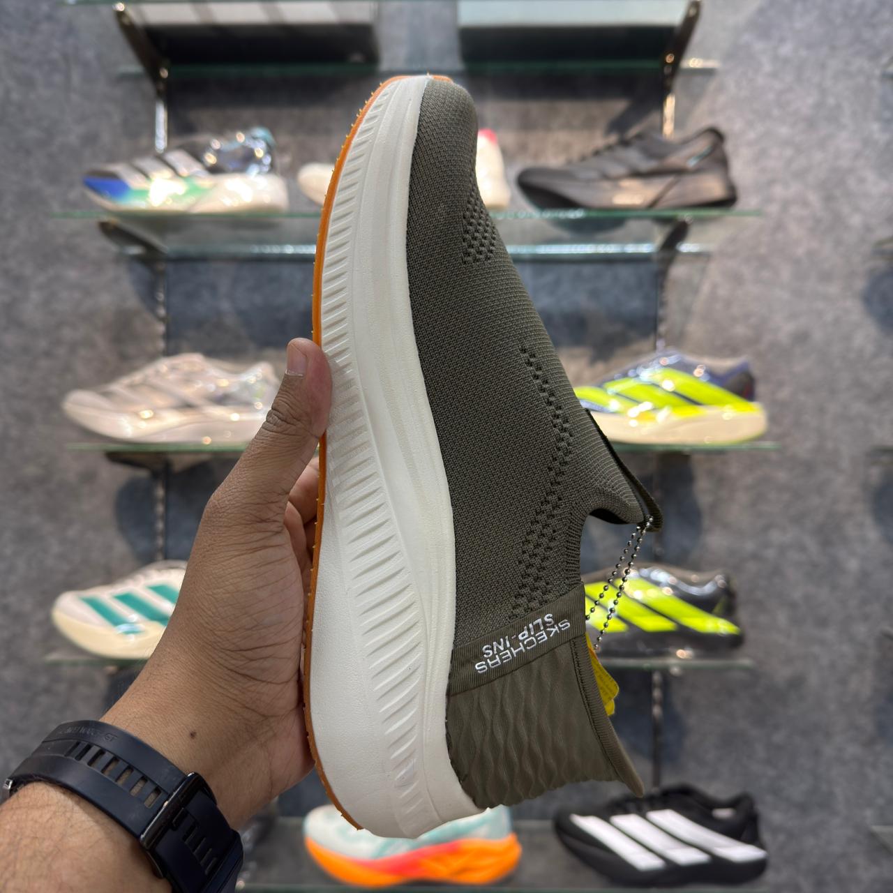 Sketcher Max Cushion Slip ins 