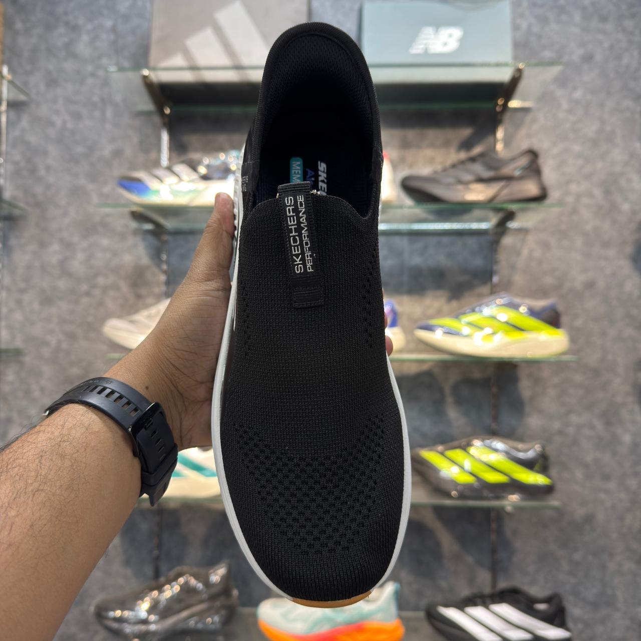 Sketcher Max Cushion Slip ins 